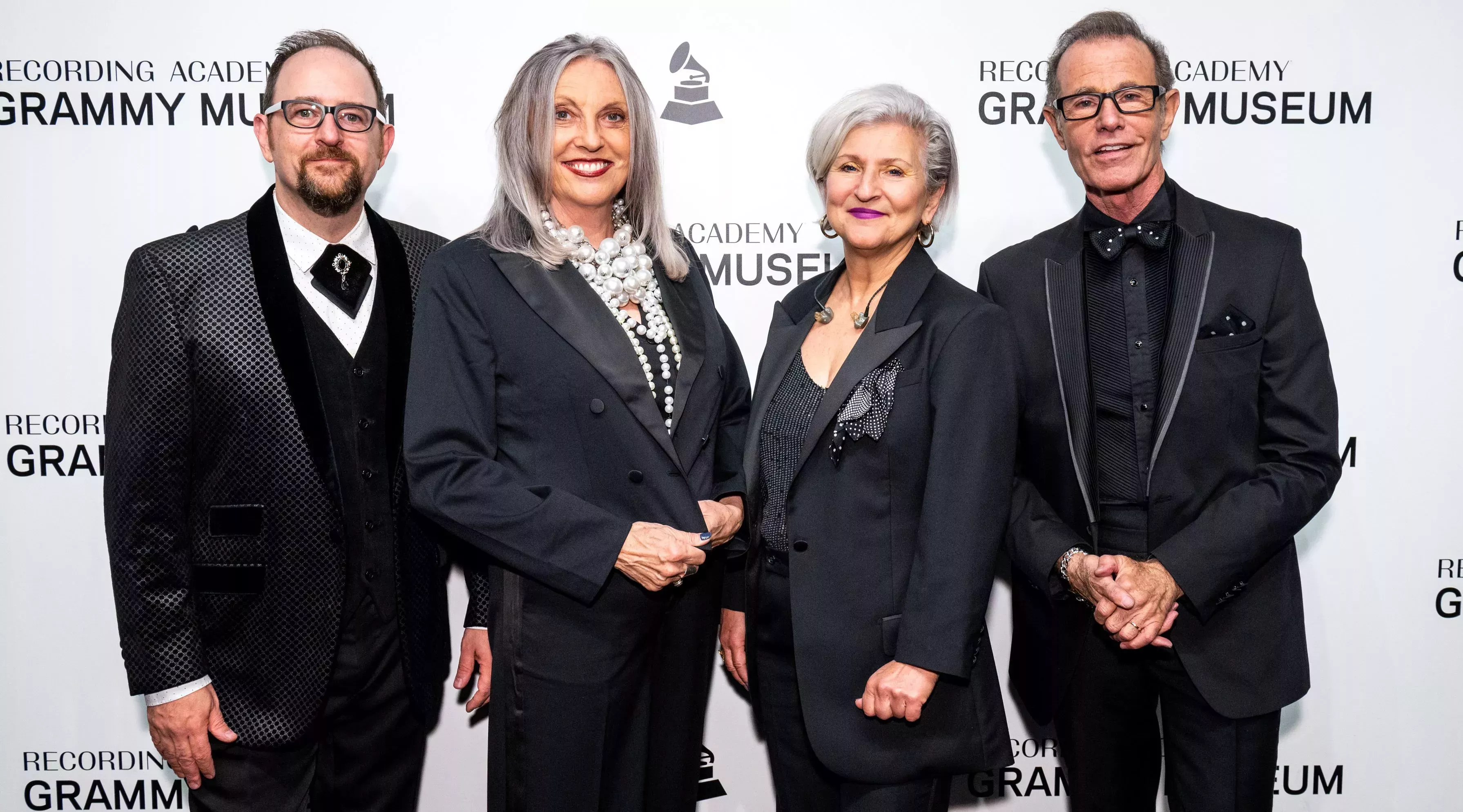 

	
		Manhattan Transfer, nominado a los Grammy por su álbum 