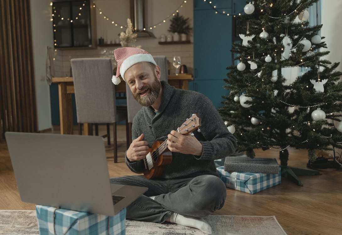 Los 5 regalos más top para hacer a un músico estas navidades