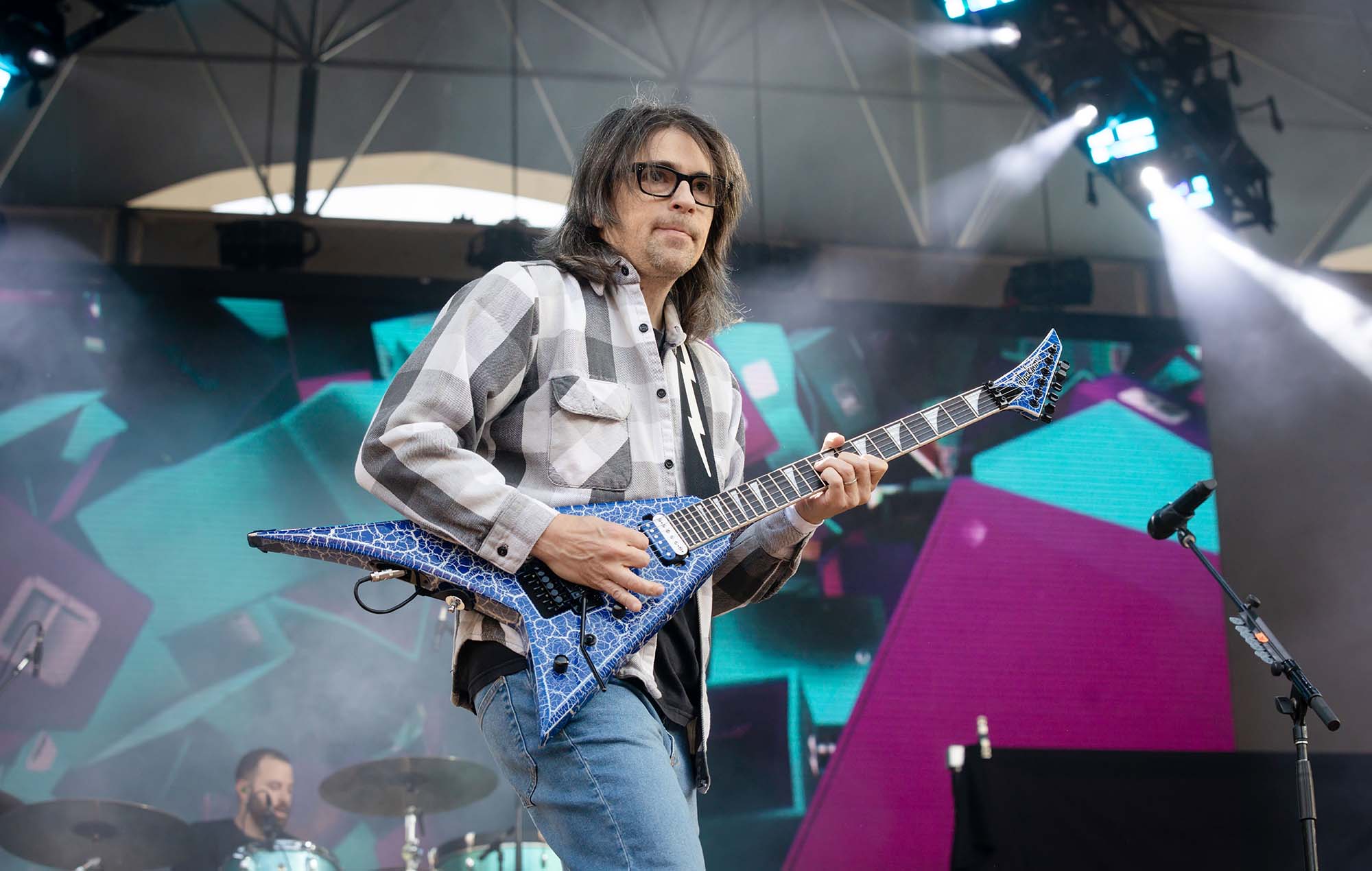 Rivers Cuomo habla sobre la creación de una comunidad online de fans a los que "les gustan las guitarras grandes y las letras raras"