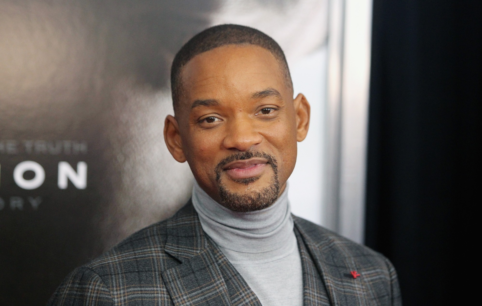 Will Smith dice que el coprotagonista de "Emancipación" improvisó la escena del escupitajo