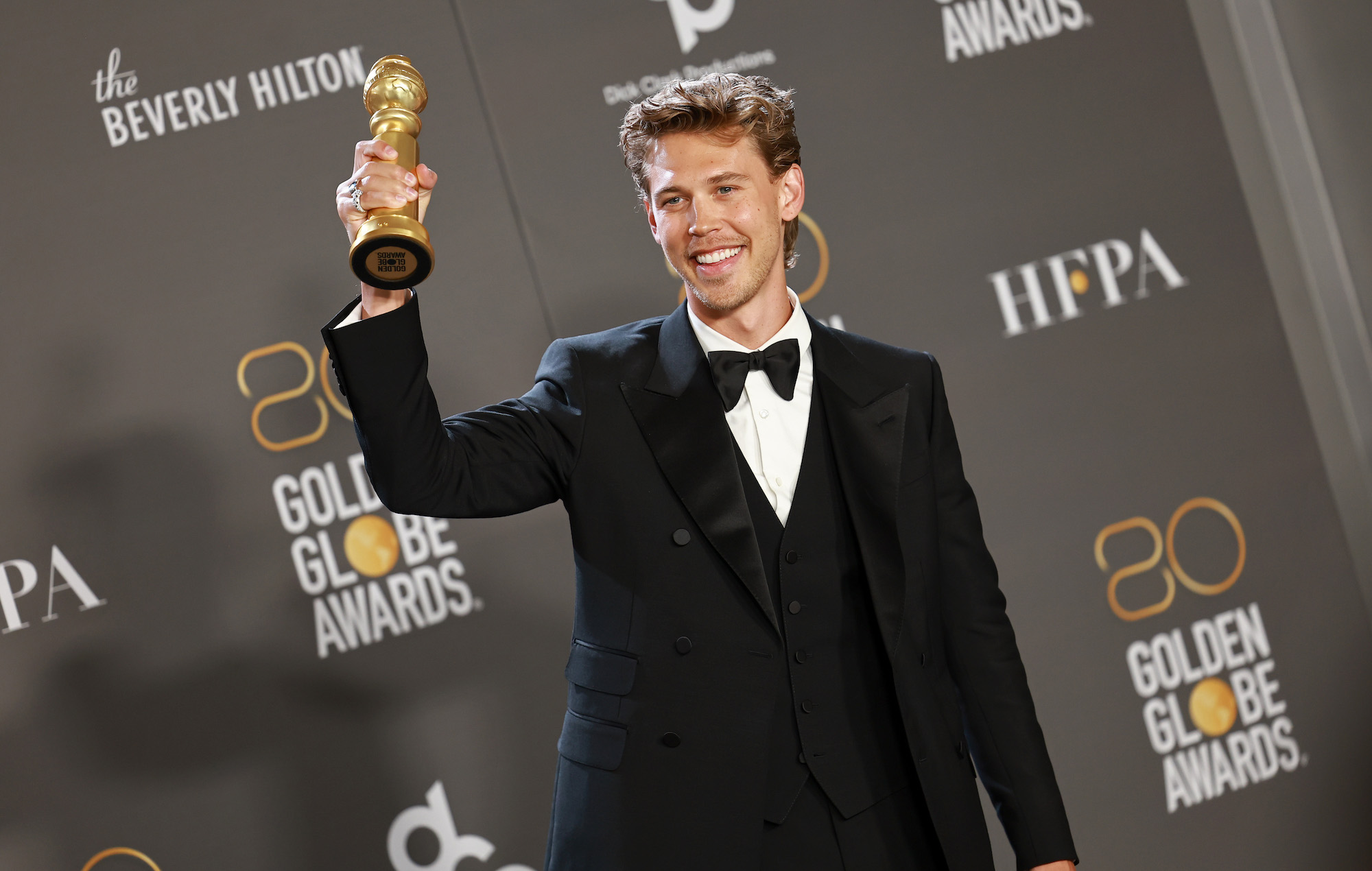 Austin Butler responde a las afirmaciones de que sigue hablando como Elvis: "Hay trozos de mi ADN que siempre estarán unidos"