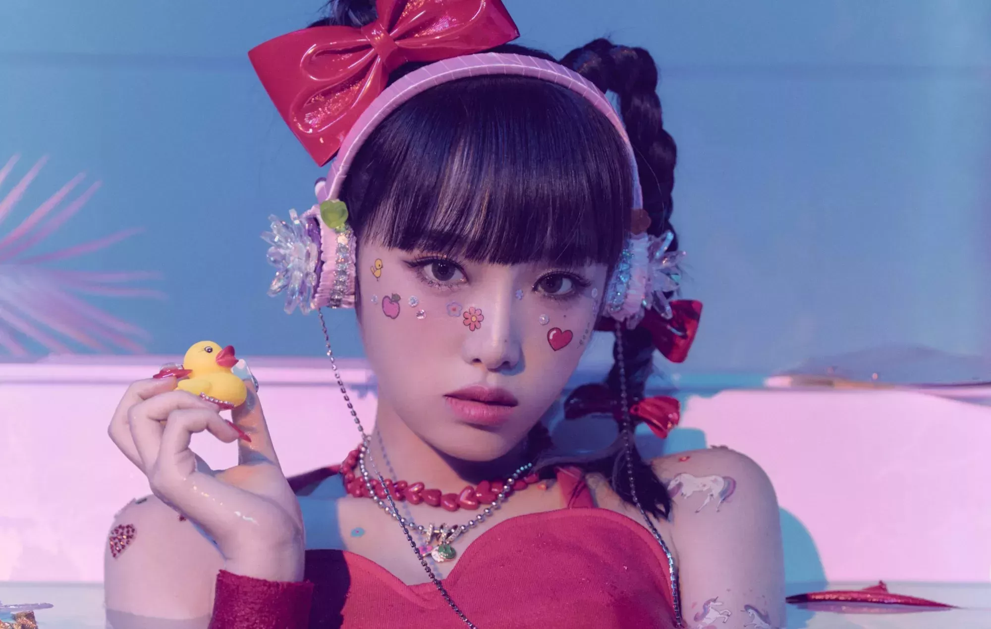 Choi Yena lanzará su primer álbum 