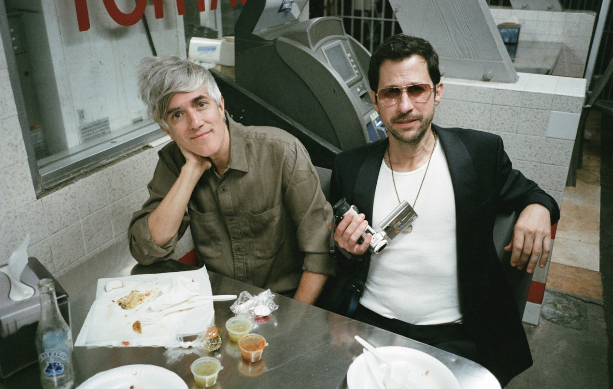 Escucha el nuevo single de We Are Scientists, "Settled Accounts".