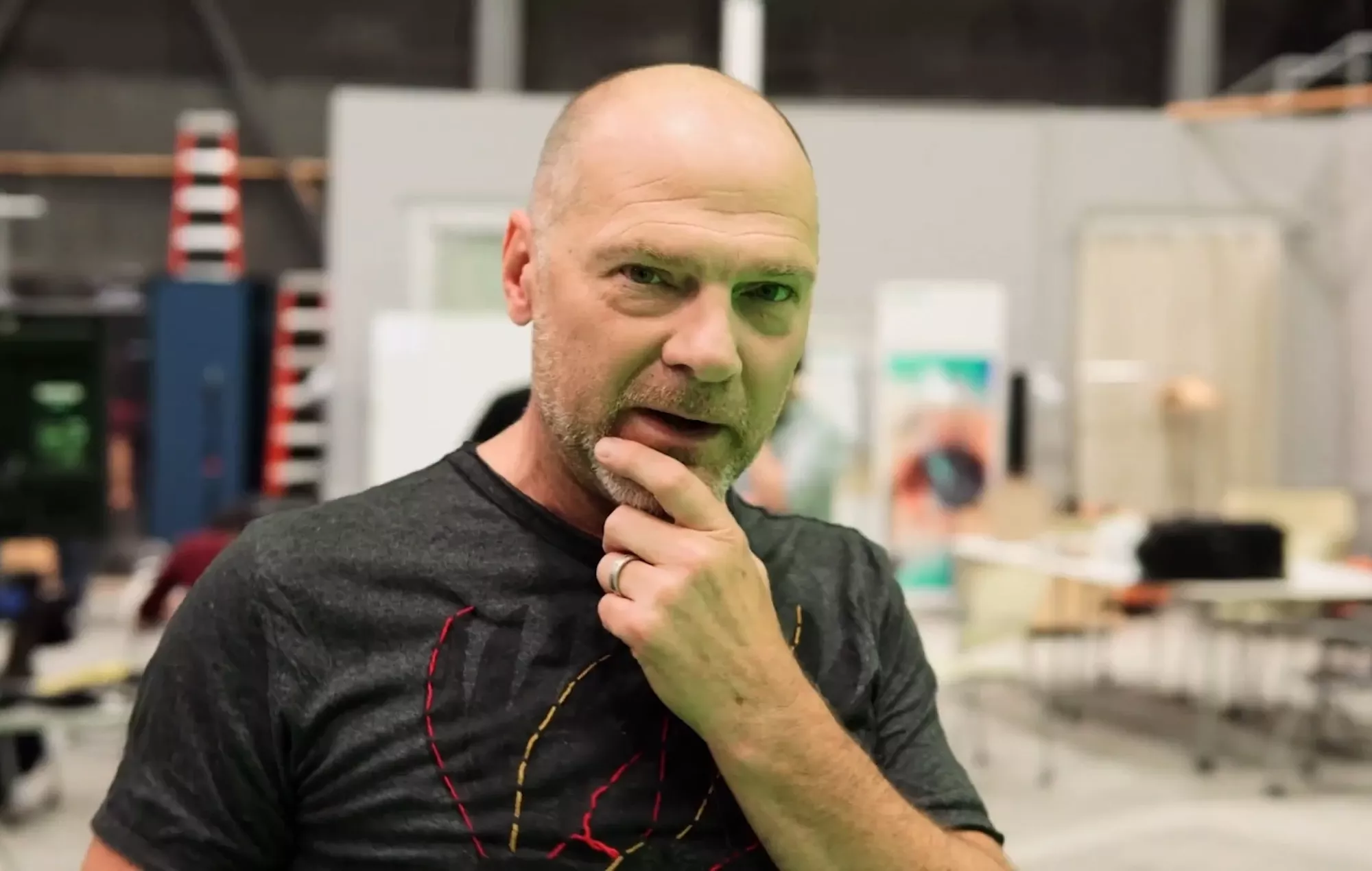 Exclusiva: Les Stroud, presentador de