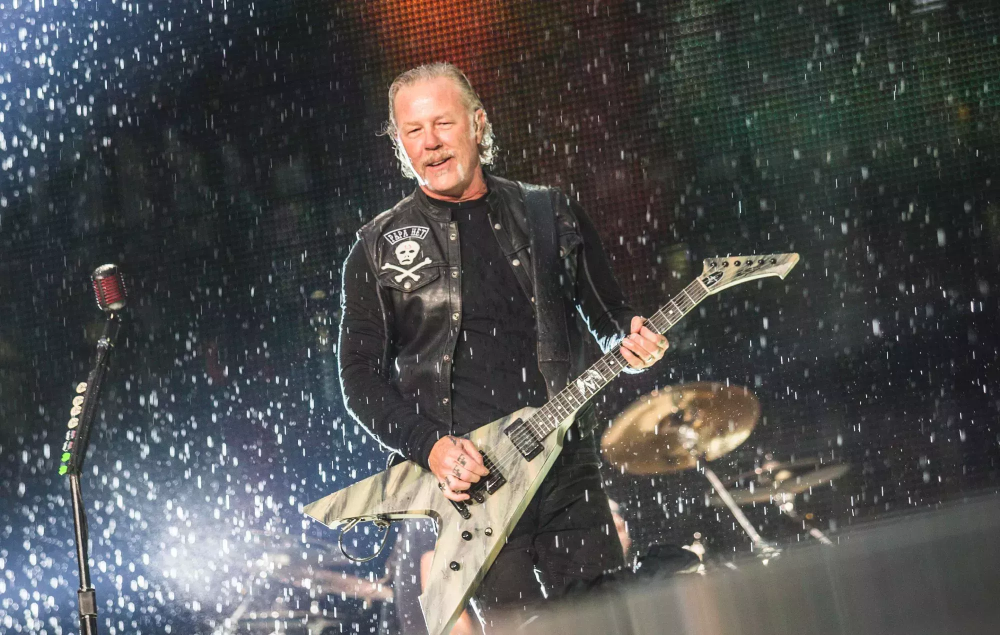 Metallica anuncia una fiesta de escucha de su nuevo álbum '72 Seasons' en cines de todo el mundo