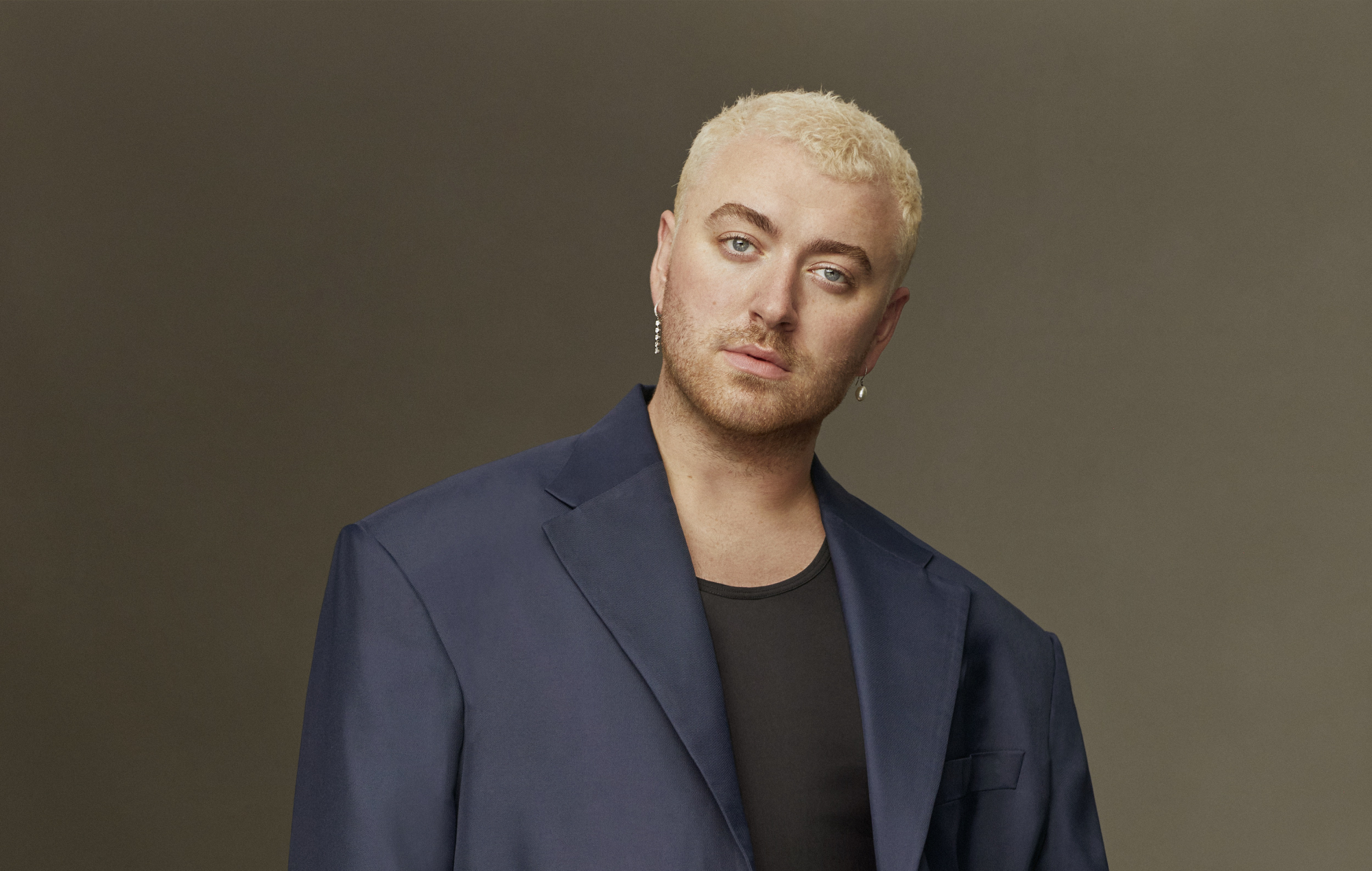 Sam Smith comparte la canción que da título a 'Gloria', su "himno de amor queer"
