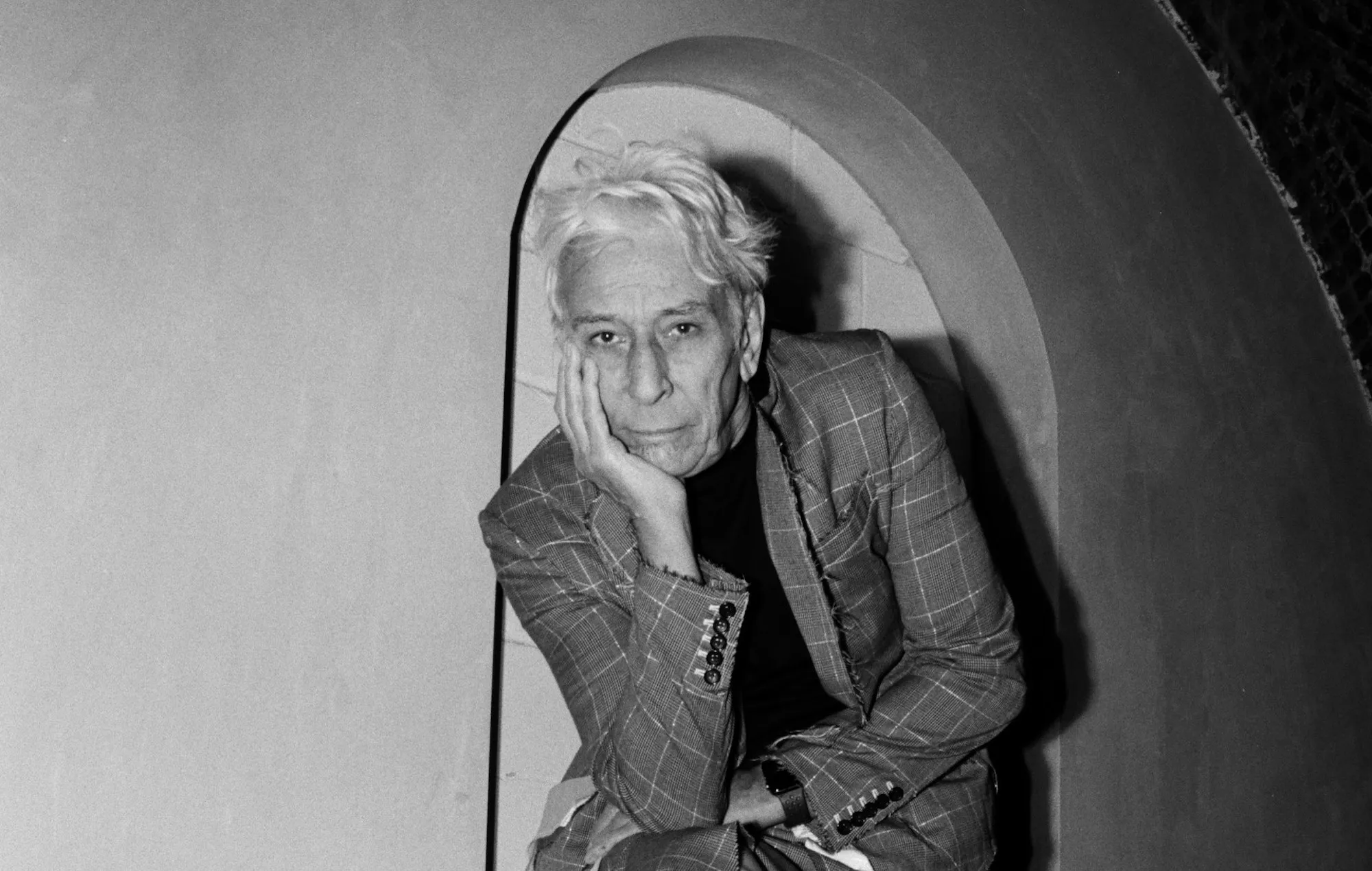 Vea el vídeo de John Cale para su nueva canción 