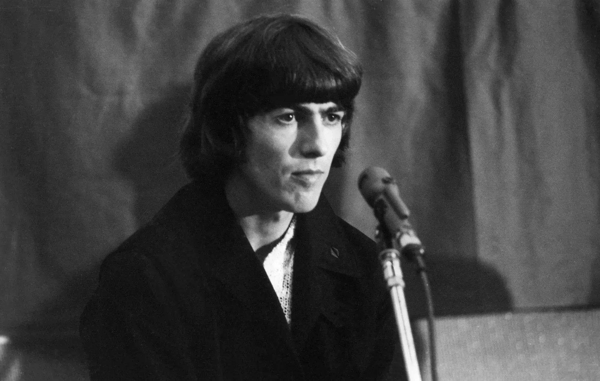 Echa un vistazo a esta lista de reproducción de la gramola de George Harrison de 1965