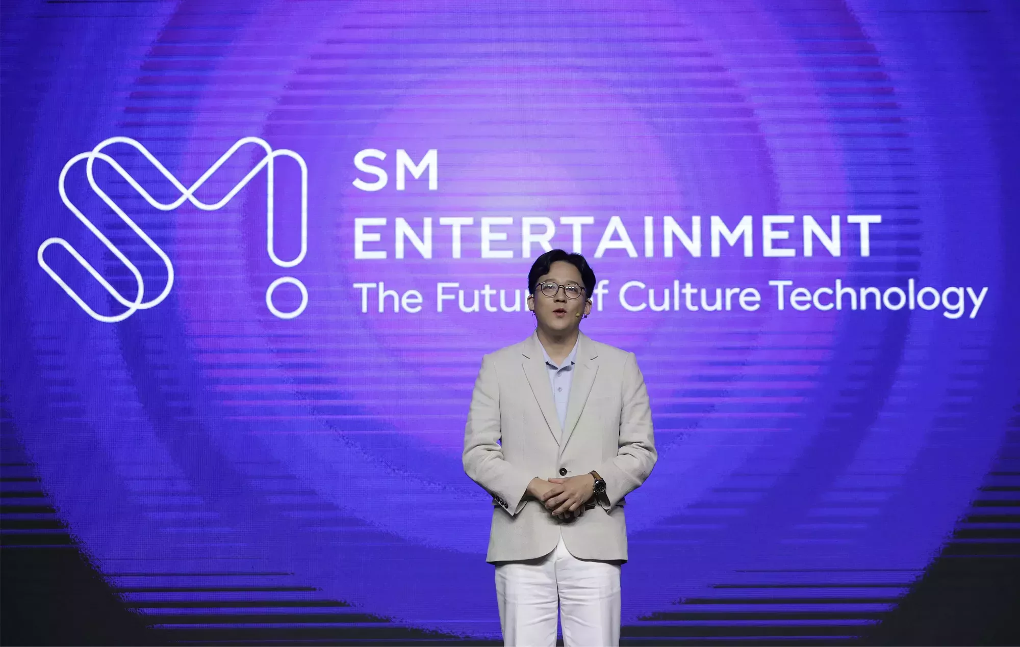 El consejero delegado de SM Entertainment sospecha que el fundador Lee Soo-man intentó evadir impuestos en el extranjero