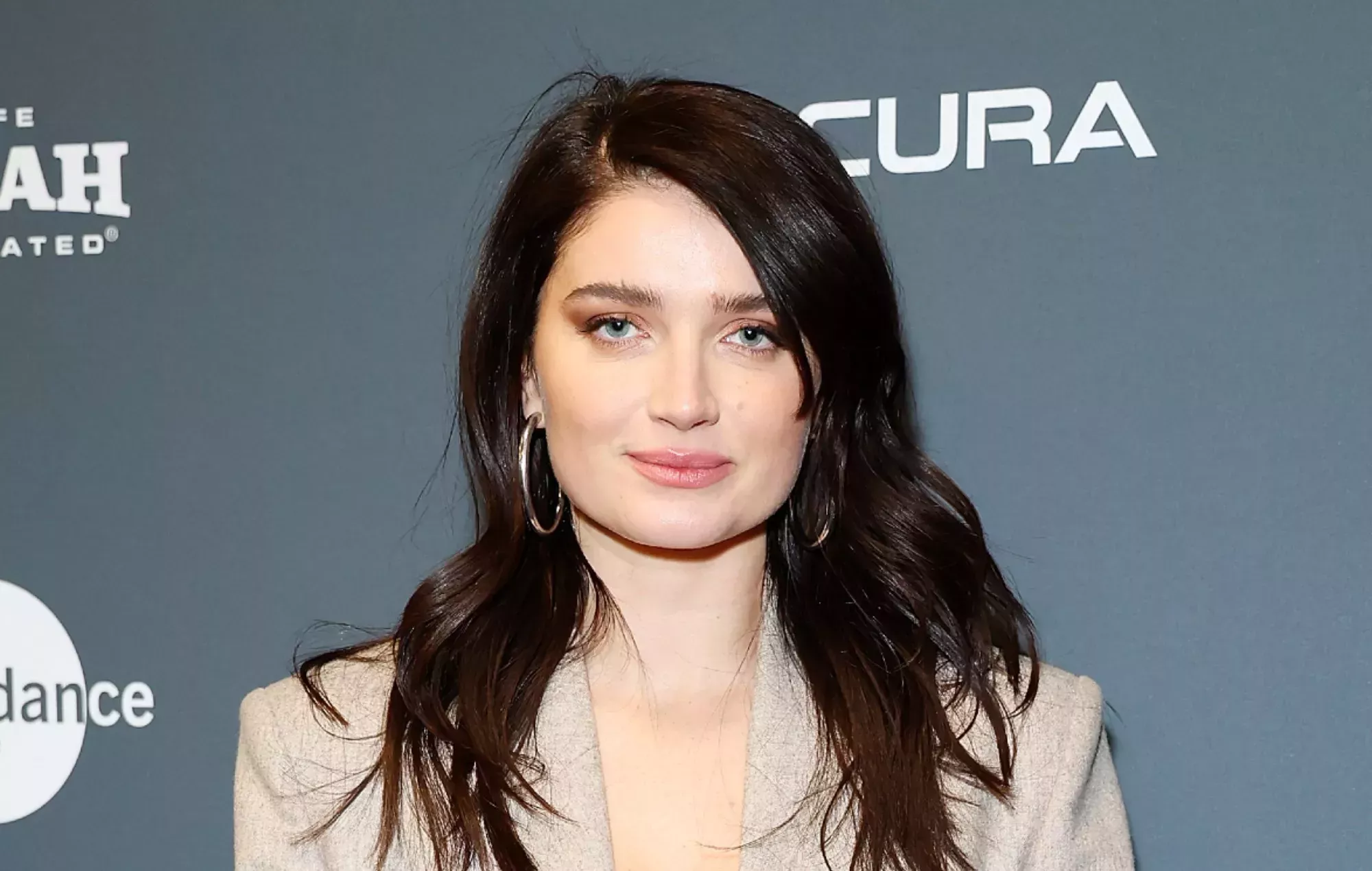 Eve Hewson rechazó los consejos de canto de su padre Bono para su nueva película