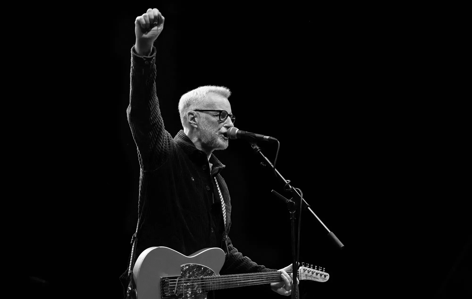 Billy Bragg anuncia una gira por el Reino Unido e Irlanda con motivo de su 40 aniversario