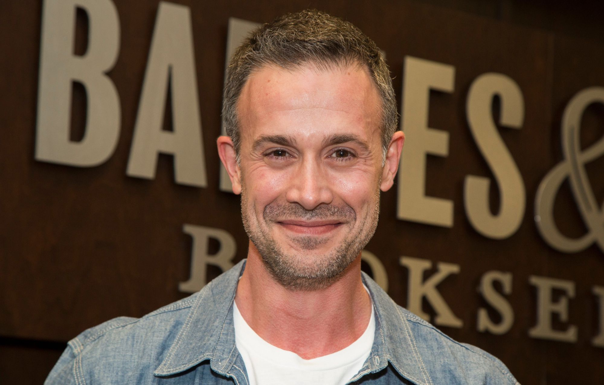 Freddie Prinze Jr. estuvo a punto de dejar de actuar tras su "miserable" experiencia en 'Sé lo que hicisteis el último verano'