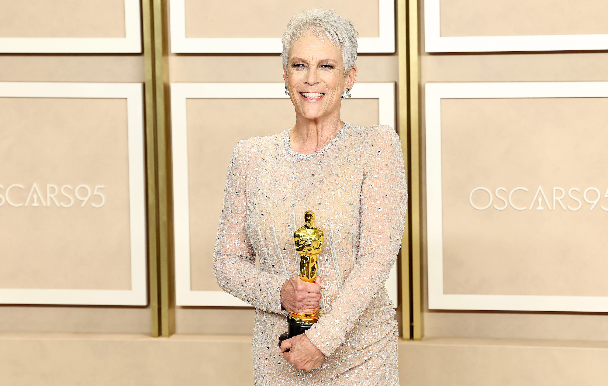 Jamie Lee Curtis quiere ver "más mujeres en cualquier lugar, en cualquier momento, todas a la vez" en los Oscar