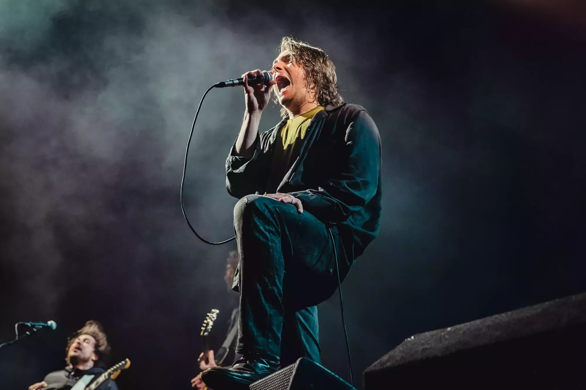 Los fans de My Chemical Romance reaccionan en el último concierto de su gira de reunión