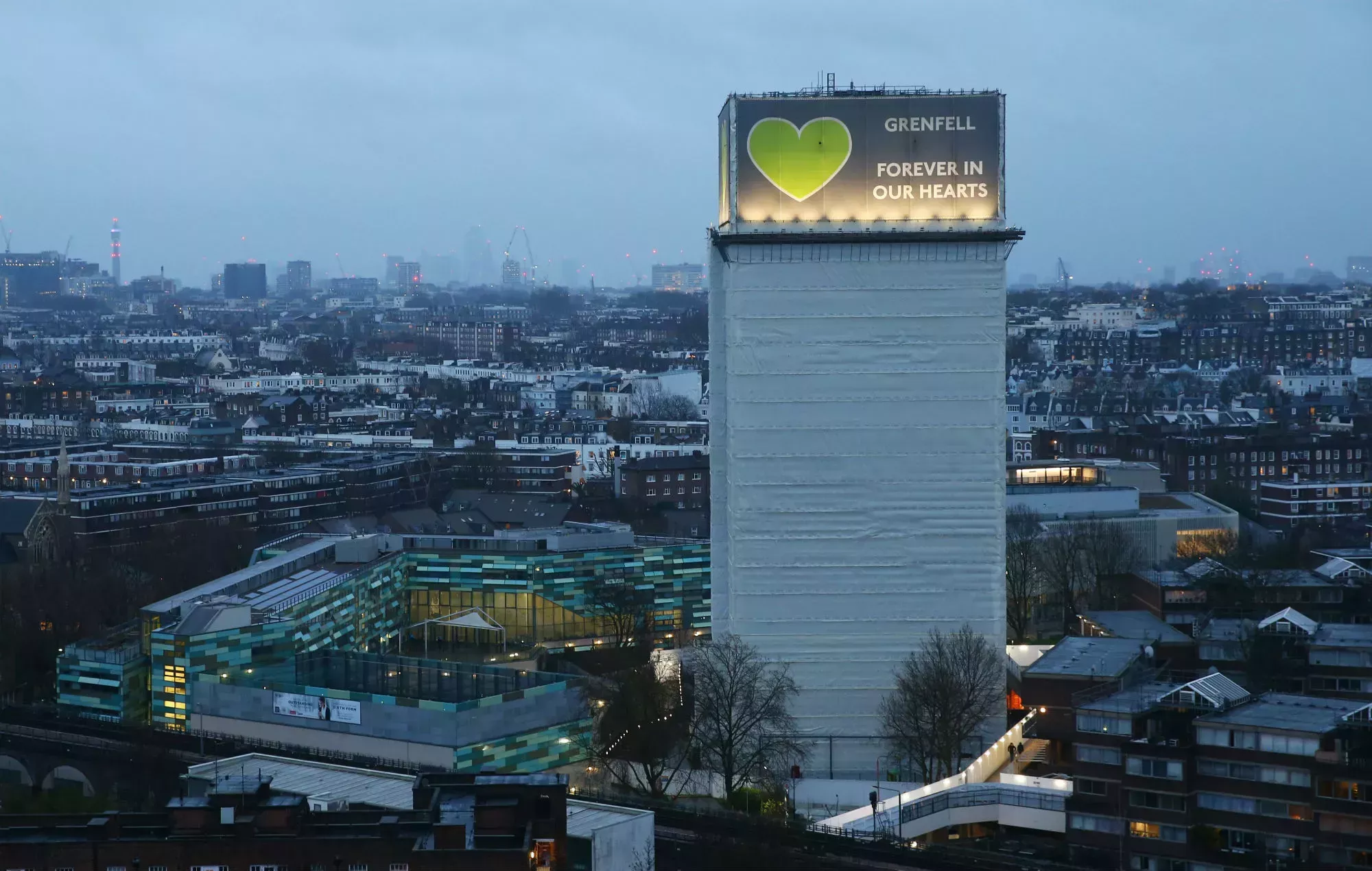 Steve McQueen dice que el nuevo documental sobre Grenfell 