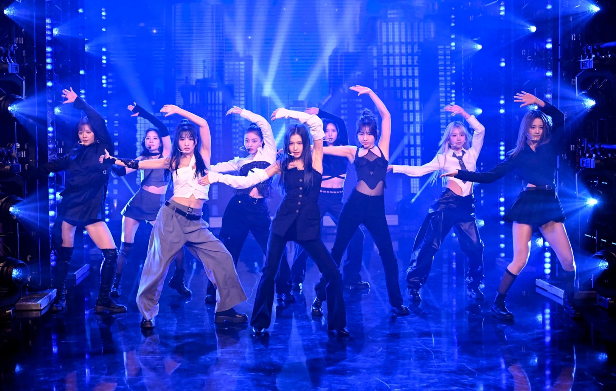 TWICE interpreta "Set Me Free" en el programa de Jimmy Fallon