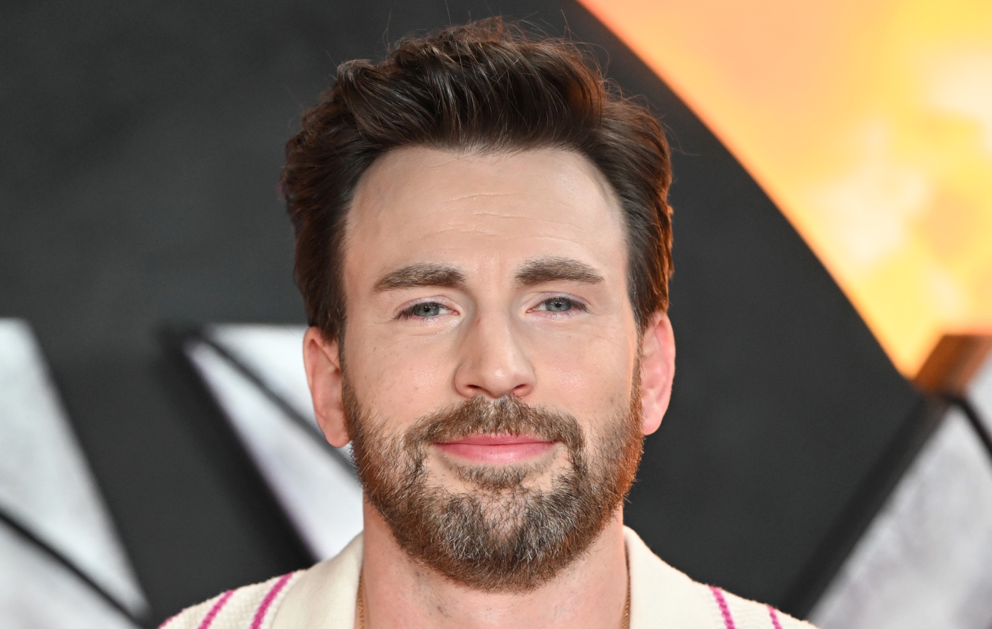 Chris Evans dice que ser presentador de SNL le daría "ansiedad"