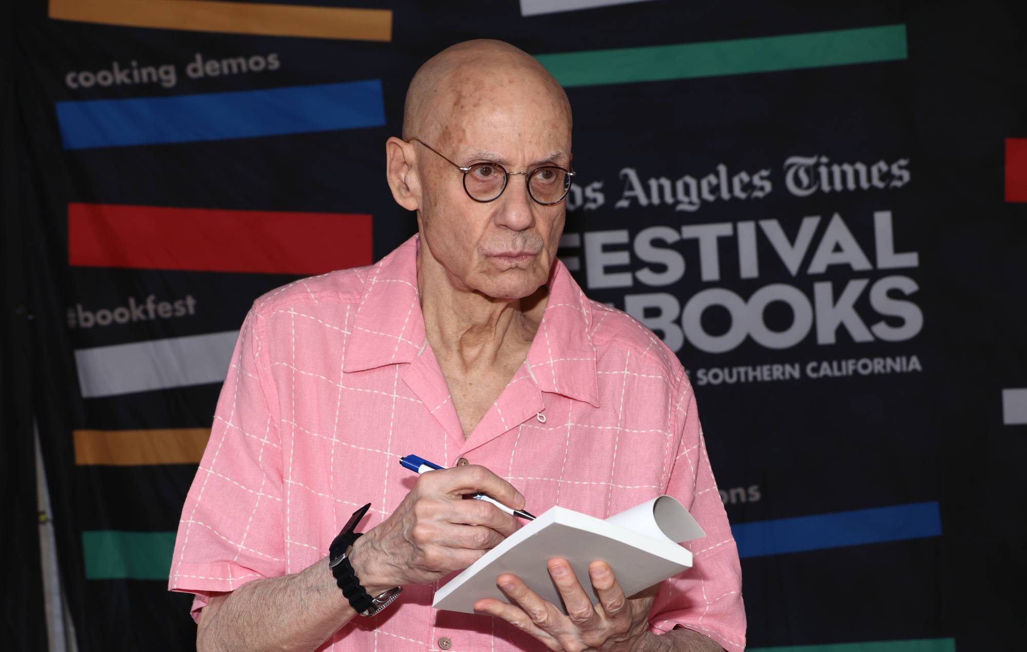 El guionista de 'LA Confidential' destroza una película "pava" y llama "impotente" a Russell Crowe