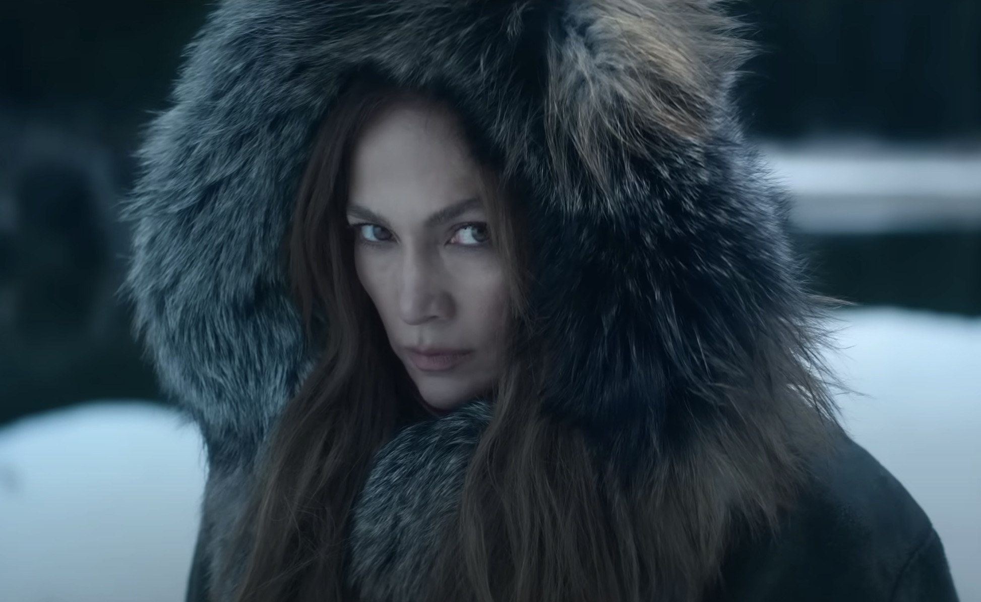 Jennifer Lopez en el primer tráiler oficial del thriller de acción de Netflix "The Mother".
