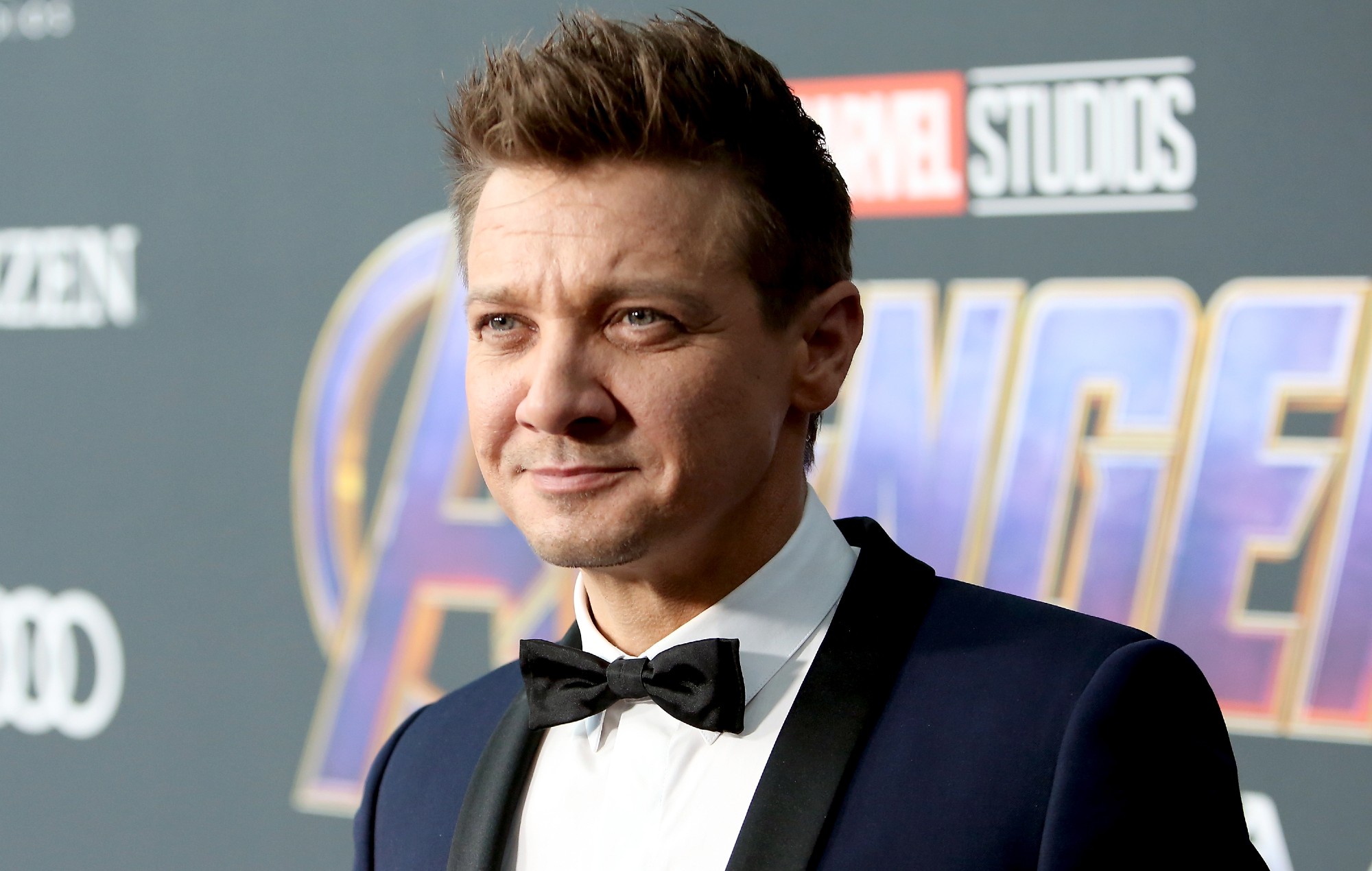 Jeremy Renner escribió una nota de despedida a su familia desde el hospital tras el incidente con el quitanieves