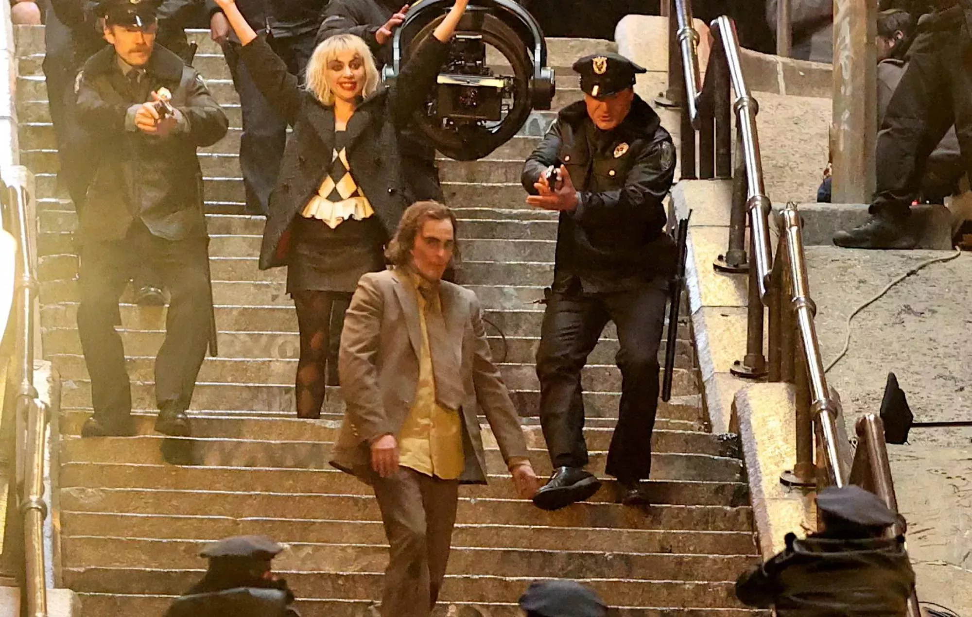 'Joker 2': Mira las últimas fotos de Lady Gaga y Joaquin Phoenix en el rodaje