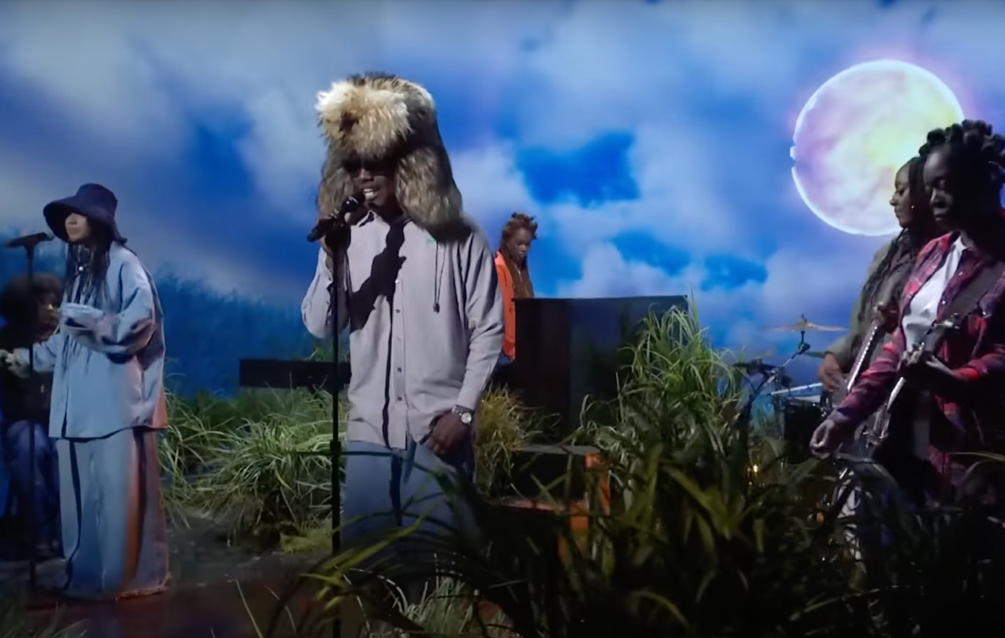 Lil Yachty da vida a su álbum de rock Let's Start Here en SNL