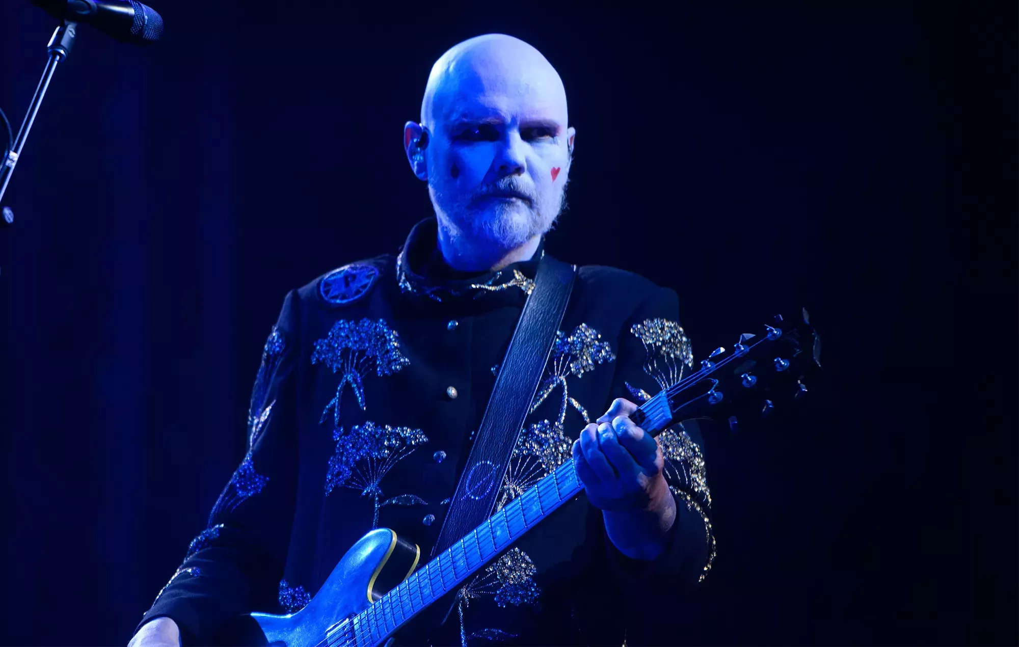 Billy Corgan pagó a un hacker para impedir las filtraciones de la nueva música de Smashing Pumpkins