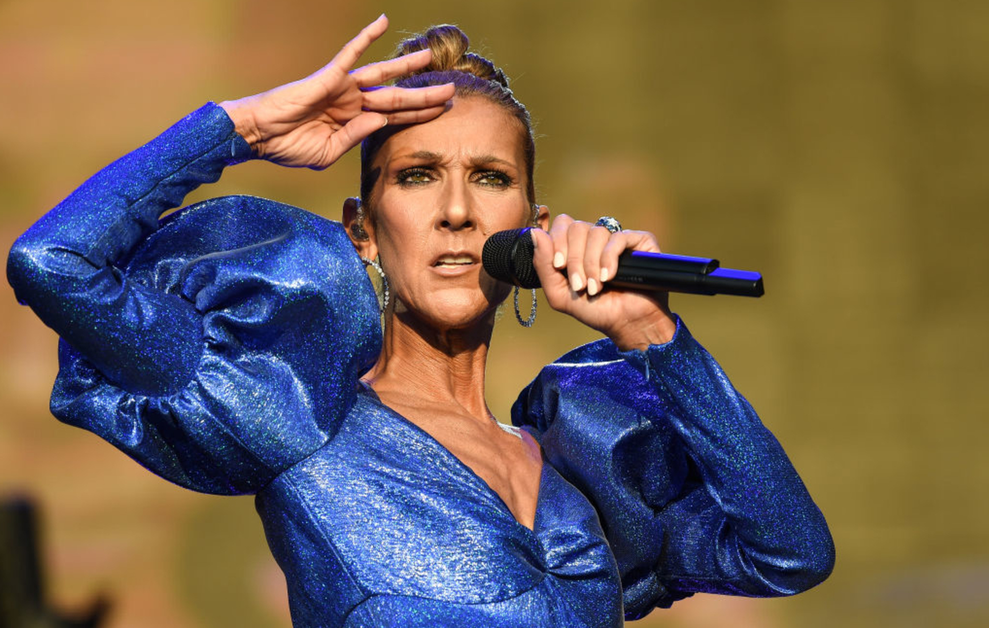 Celine Dion cancela su gira mundial "Courage" debido a una enfermedad neurológica