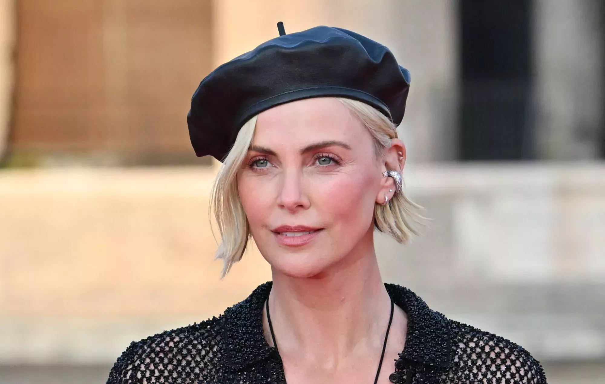 Charlize Theron dice que 