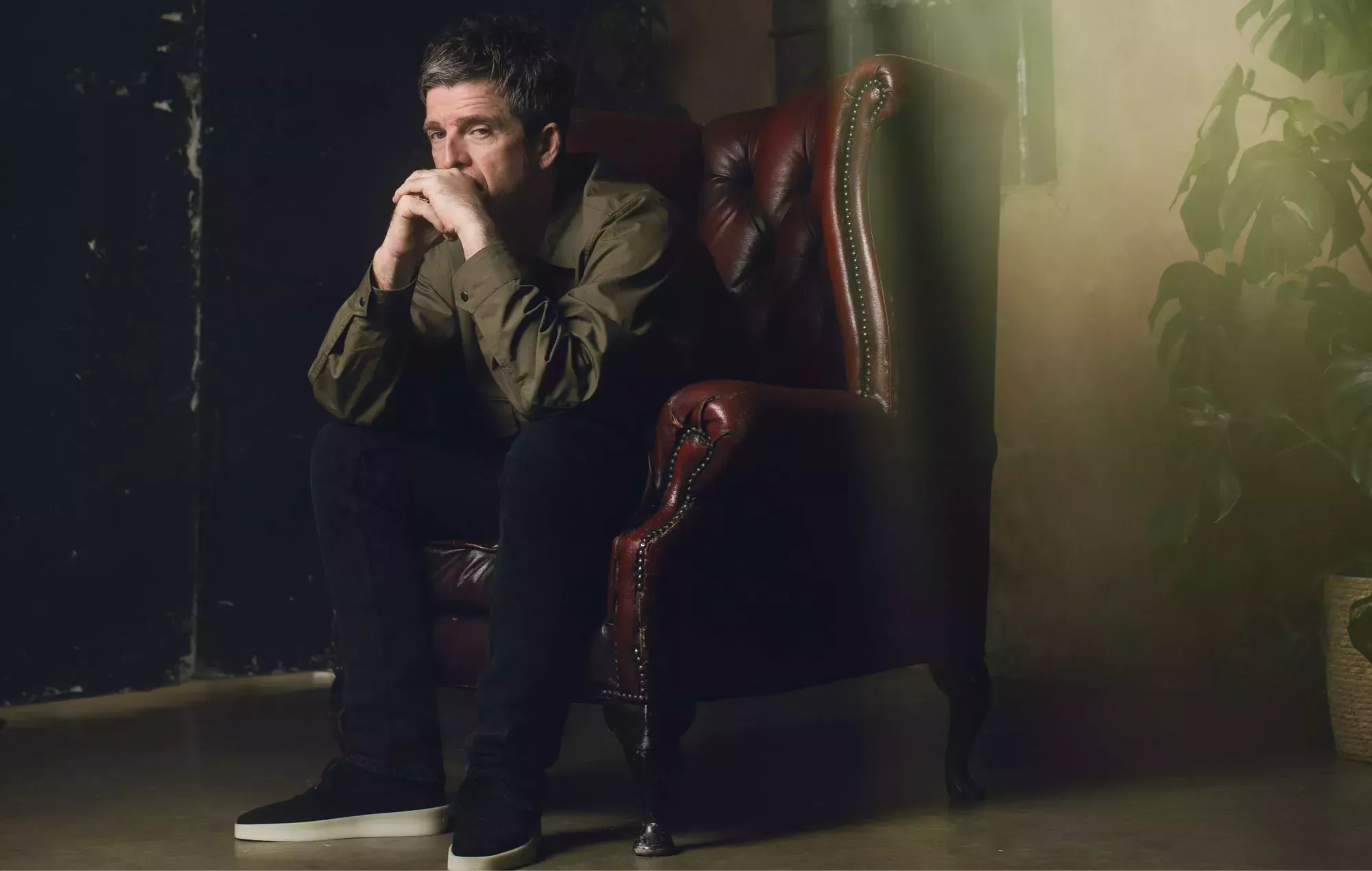 Escucha el nuevo single de Noel Gallagher's High Flying Birds 'Open The Door, See What You Find' con Johnny Marr