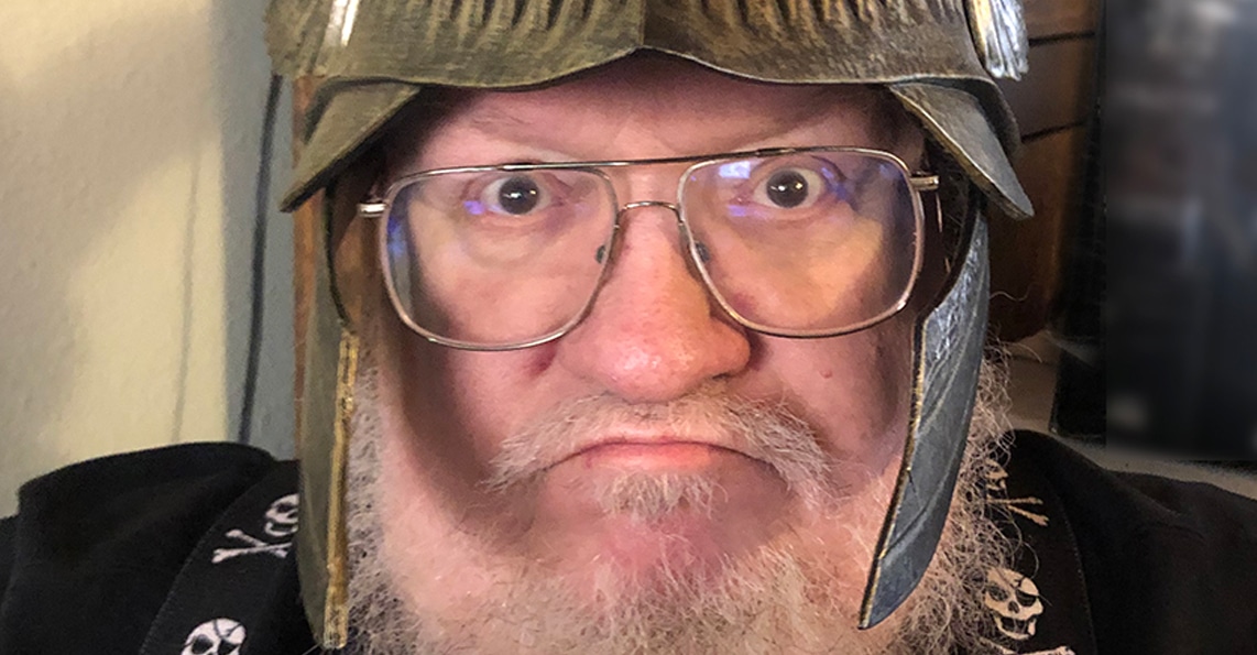 George R.R. Martin explica por qué las minicámaras son una "abominación" en apoyo a la huelga de la WGA