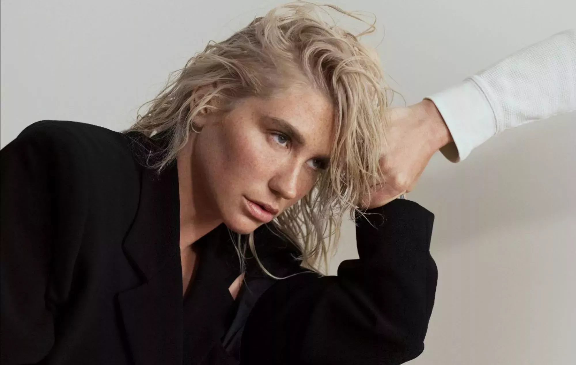 Kesha dice que su nuevo álbum 'Gag Order' es 
