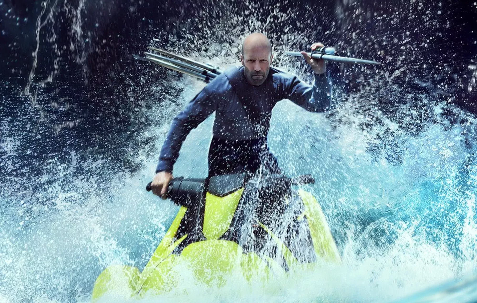 Mira a Jason Statham enfrentarse a tres megalodones en el tráiler de 'Meg 2: La trinchera'