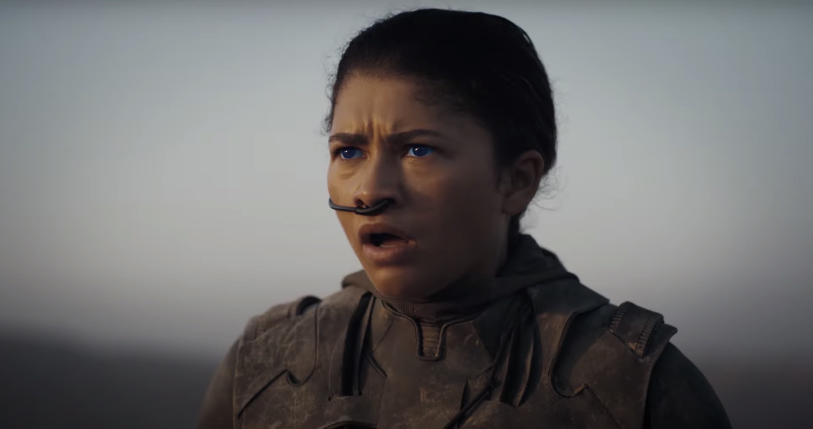 Mira a Timothée Chalamet montar un gusano de arena en el primer tráiler oficial de "Dune: Segunda parte