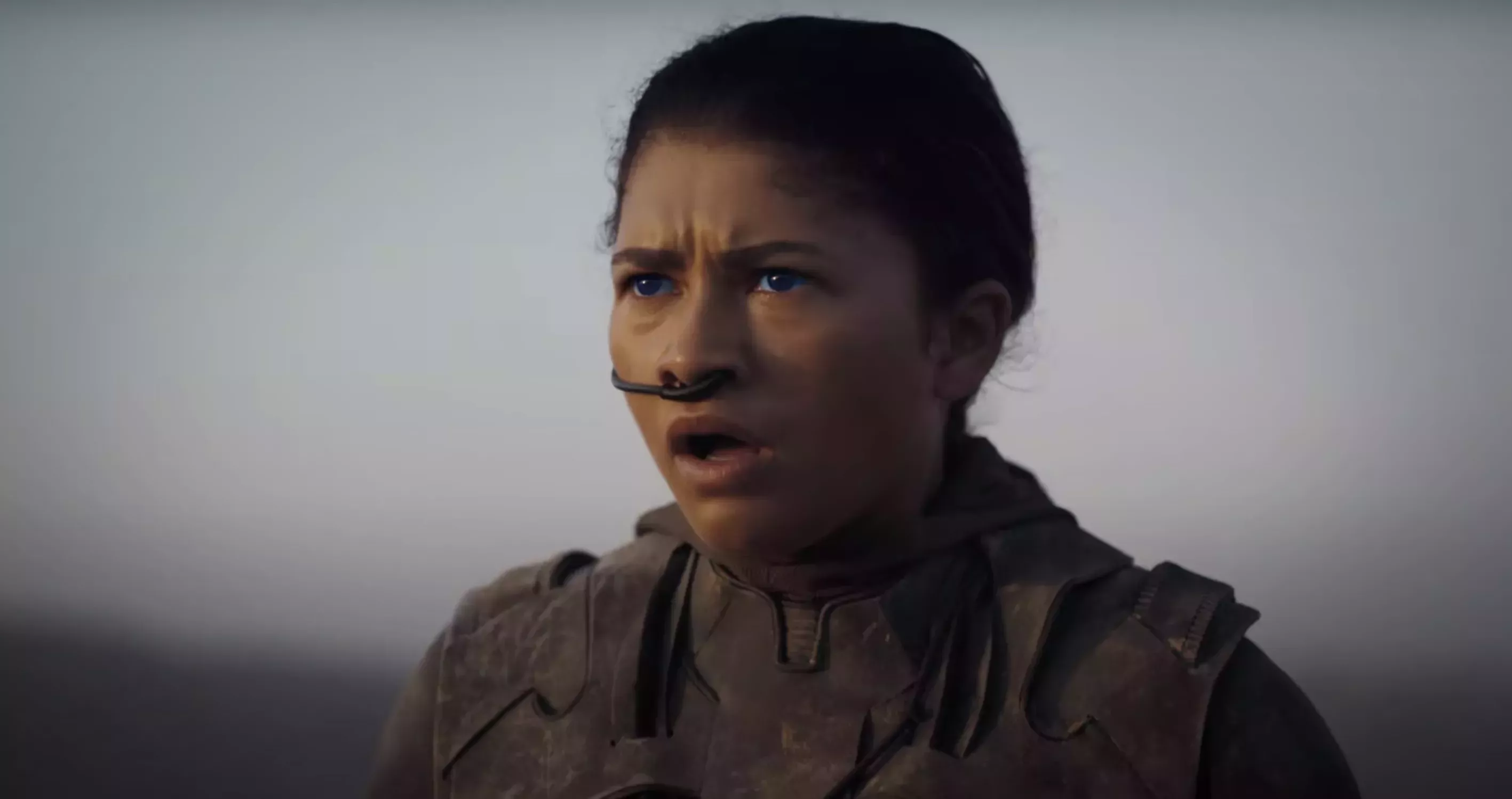 Mira a Timothée Chalamet montar un gusano de arena en el primer tráiler oficial de 