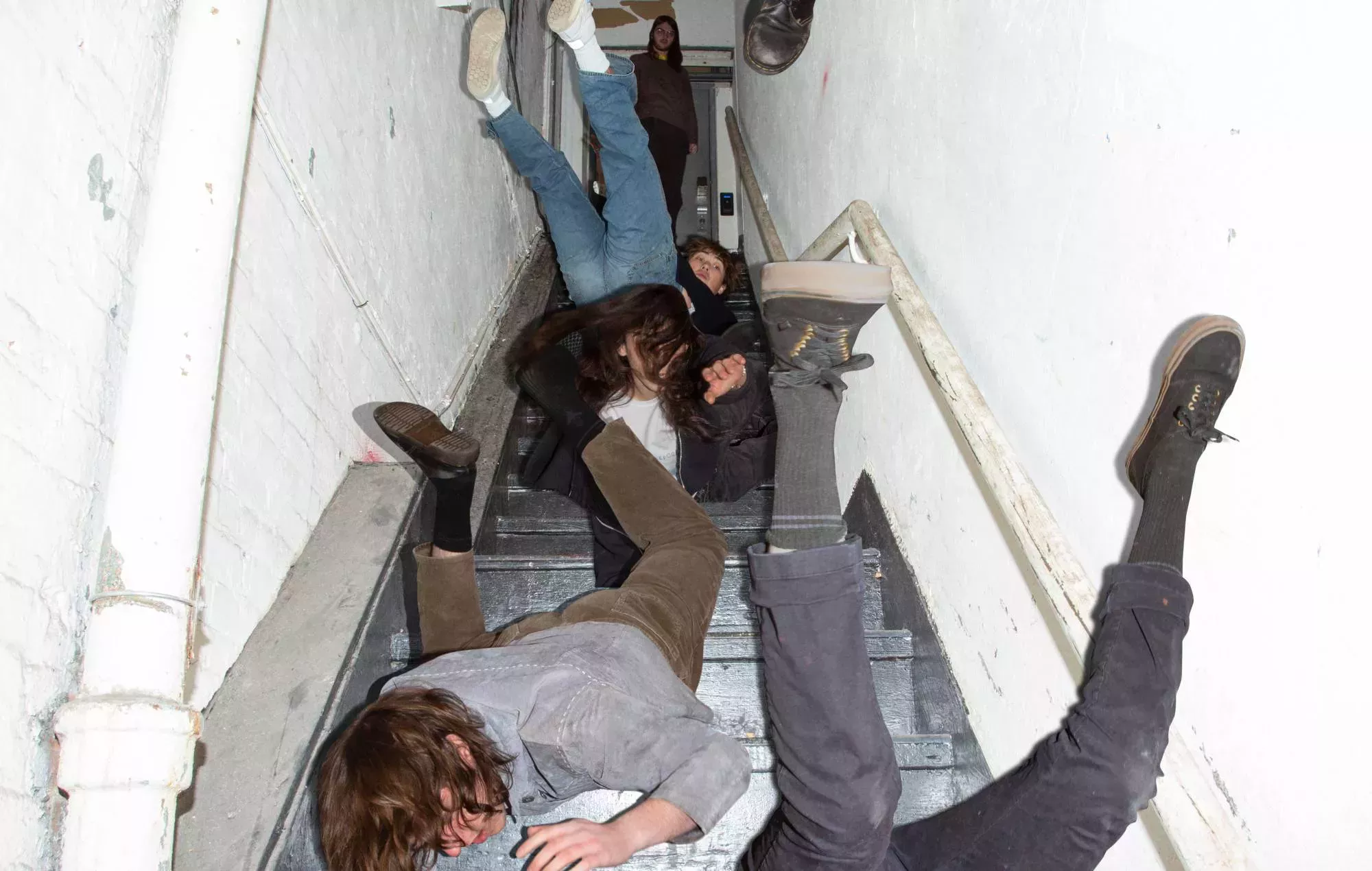 Mira el extraño vídeo de Geese para su nuevo single 