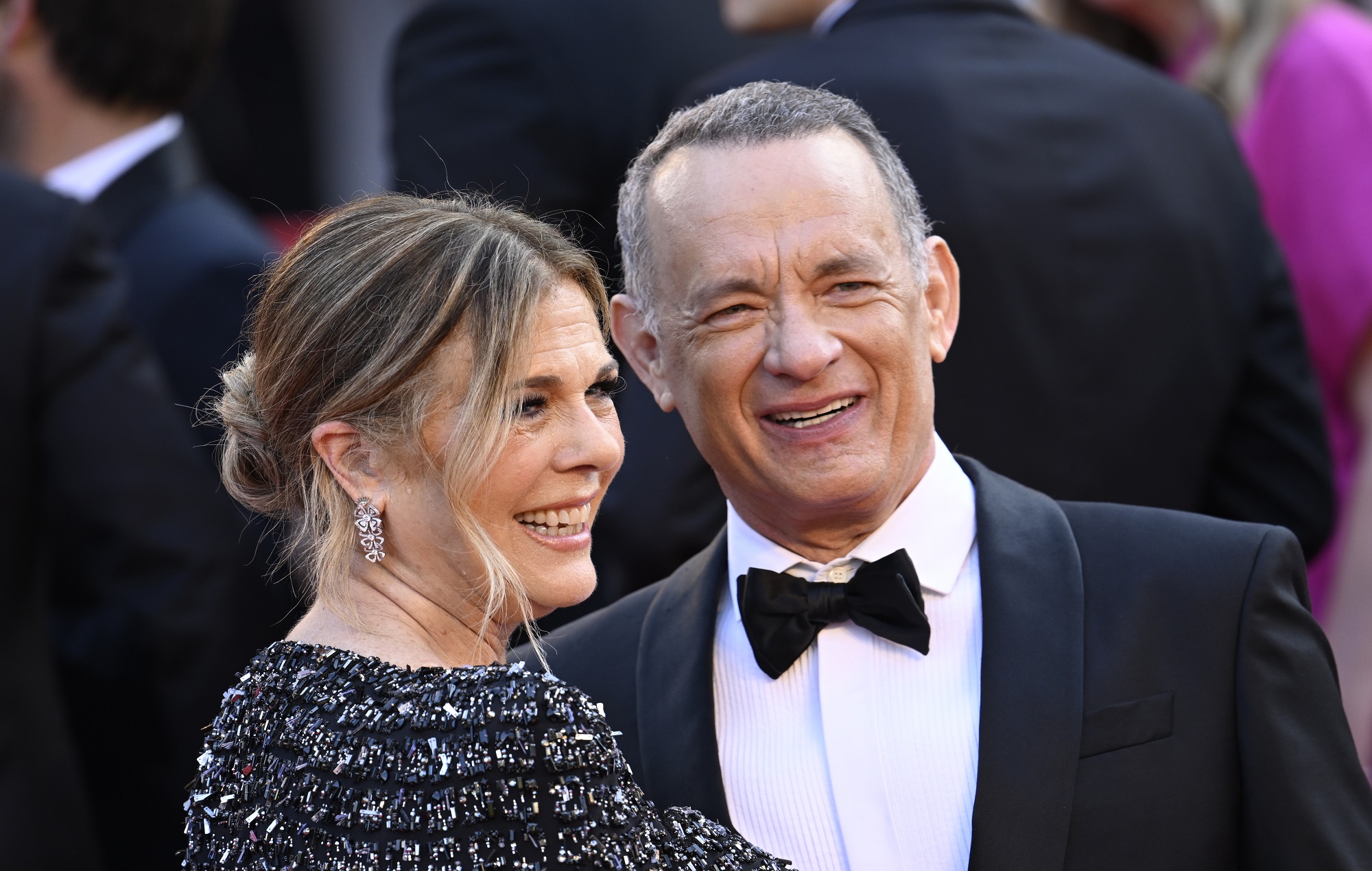 Rita Wilson explica el "enfado" de su marido Tom Hanks en Cannes