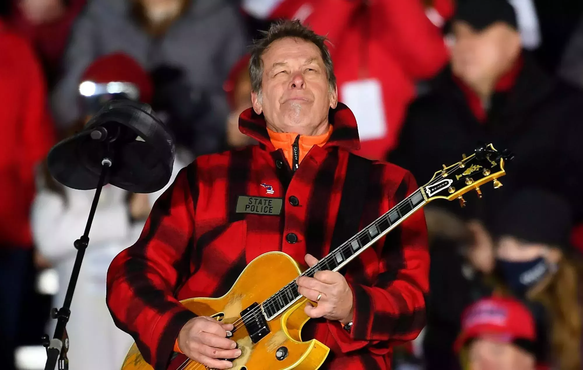 Ted Nugent arremete contra 