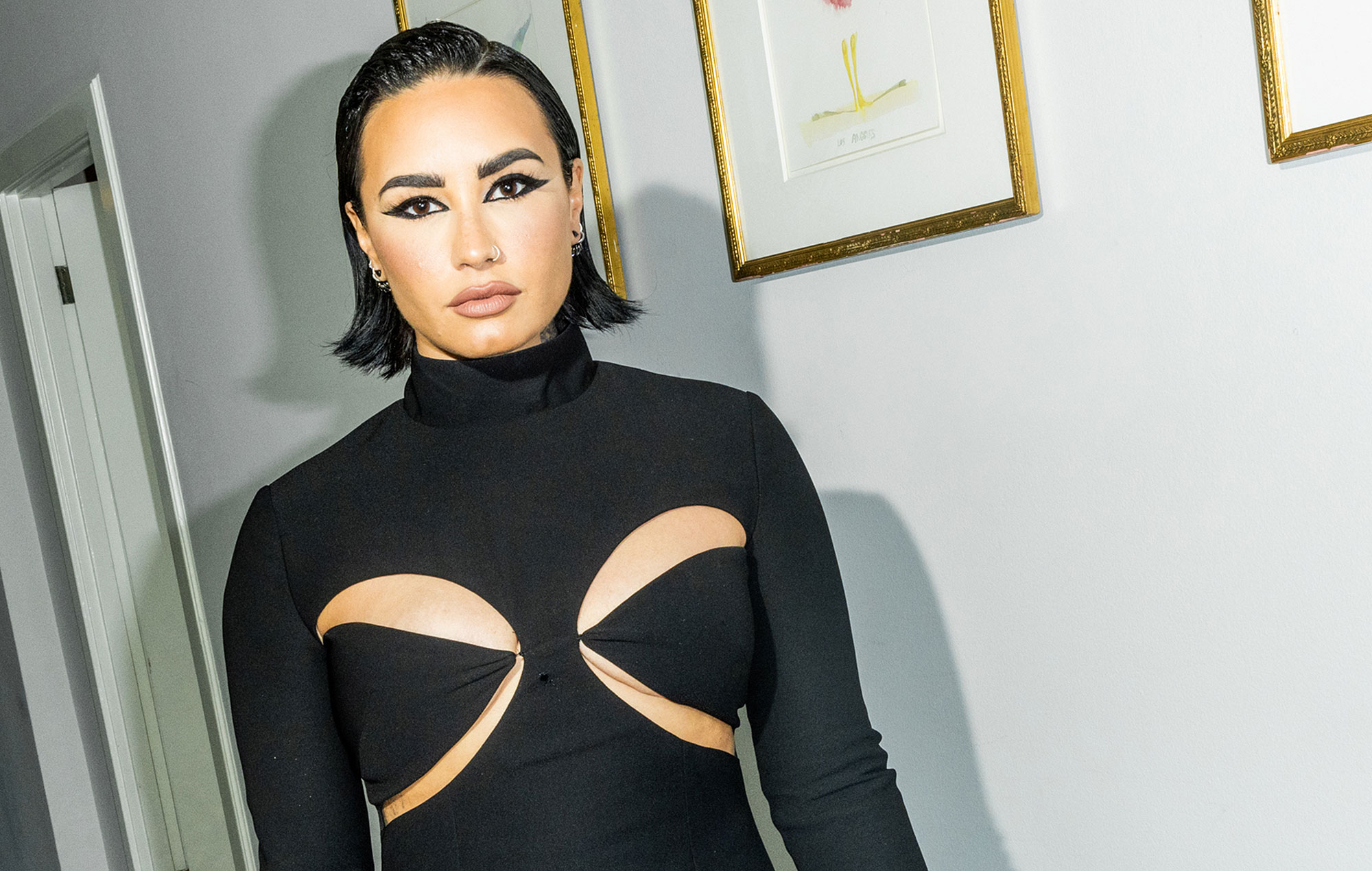 Demi Lovato readopta los pronombres she/her ya que usar they/them era "agotador"