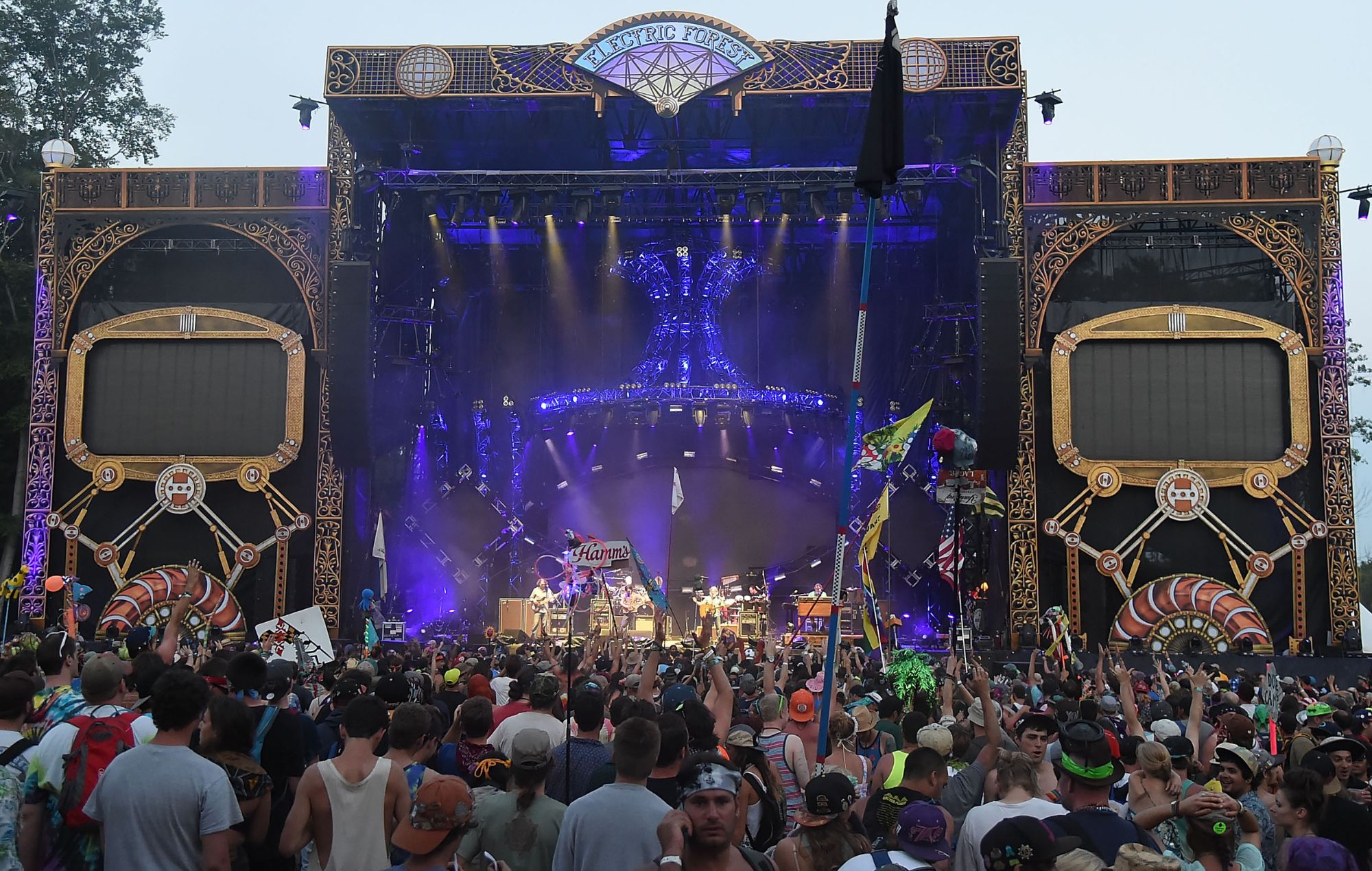 Electric Forest 2023 anuncia "mayor vigilancia y protocolos de seguridad" tras el tiroteo en Beyond Wonderland