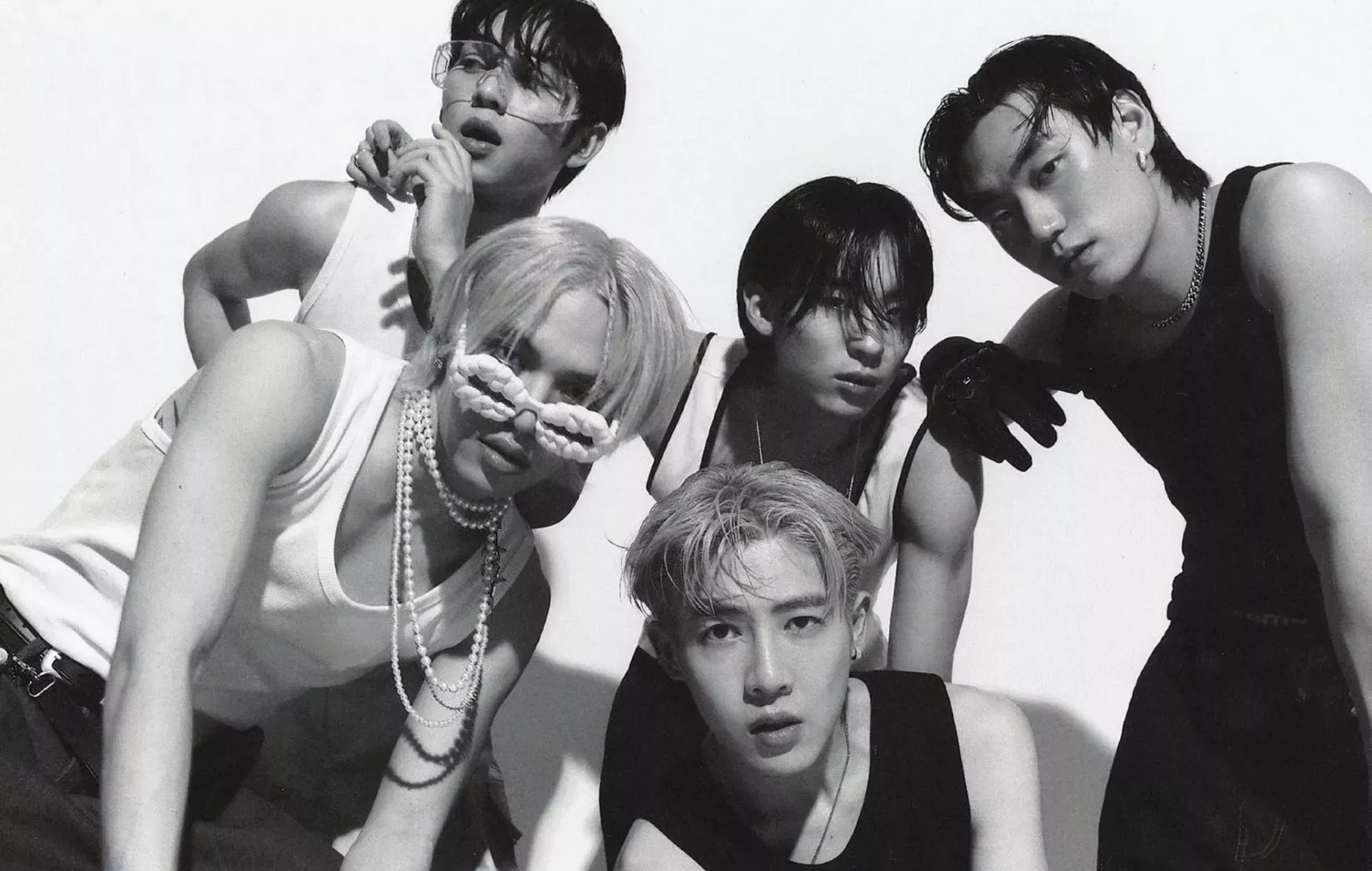 La nueva boyband PLAN B presenta el misterioso vídeo musical de 