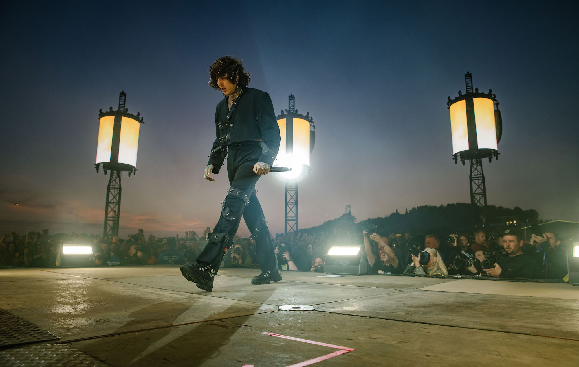 Oli Sykes habla del "desquiciado" nuevo álbum de Bring Me The Horizon 'Post Human: NeX GEn'