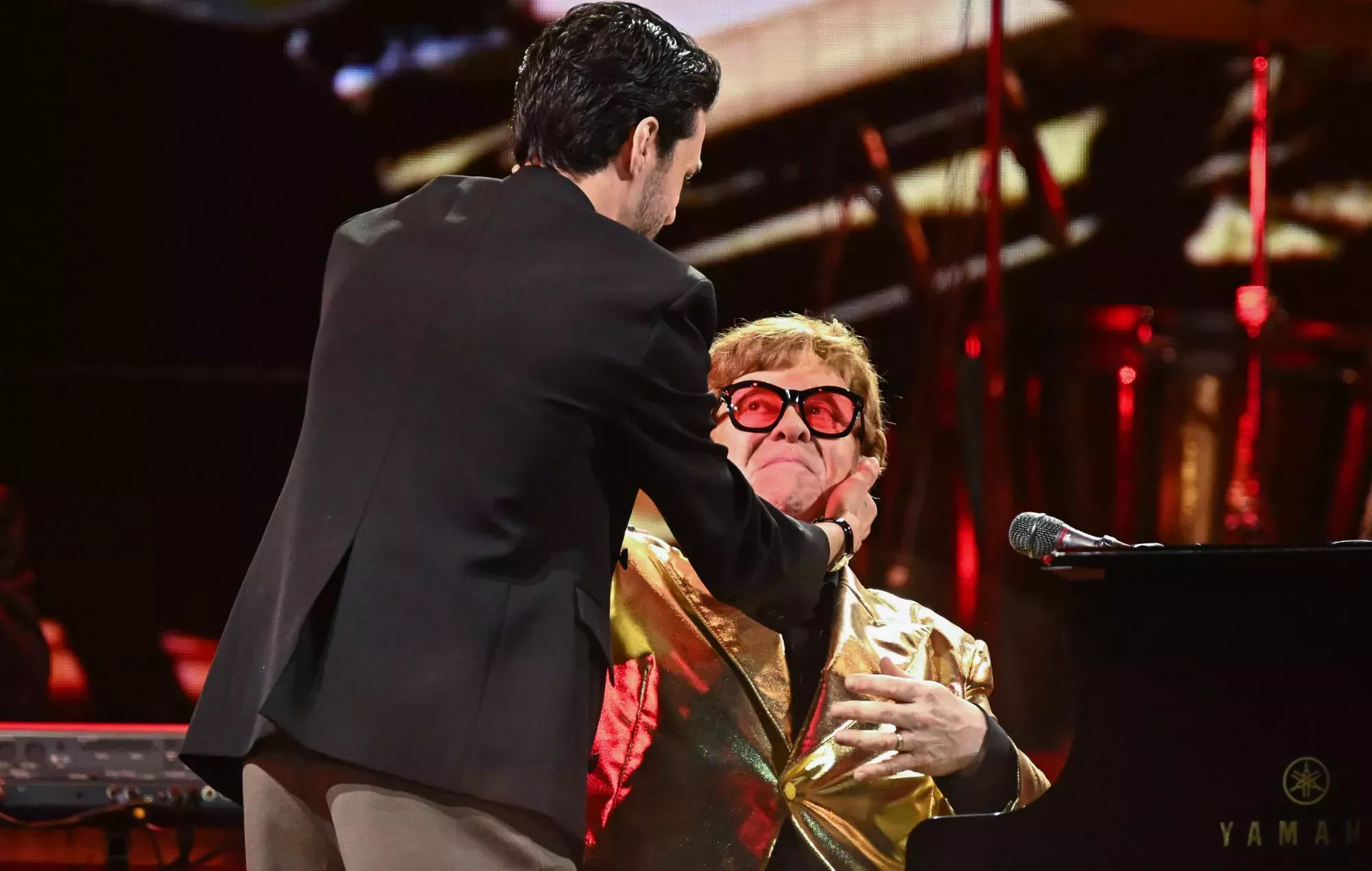Stephen Sanchez revela que Elton John cambió los planes de Glastonbury en el último minuto