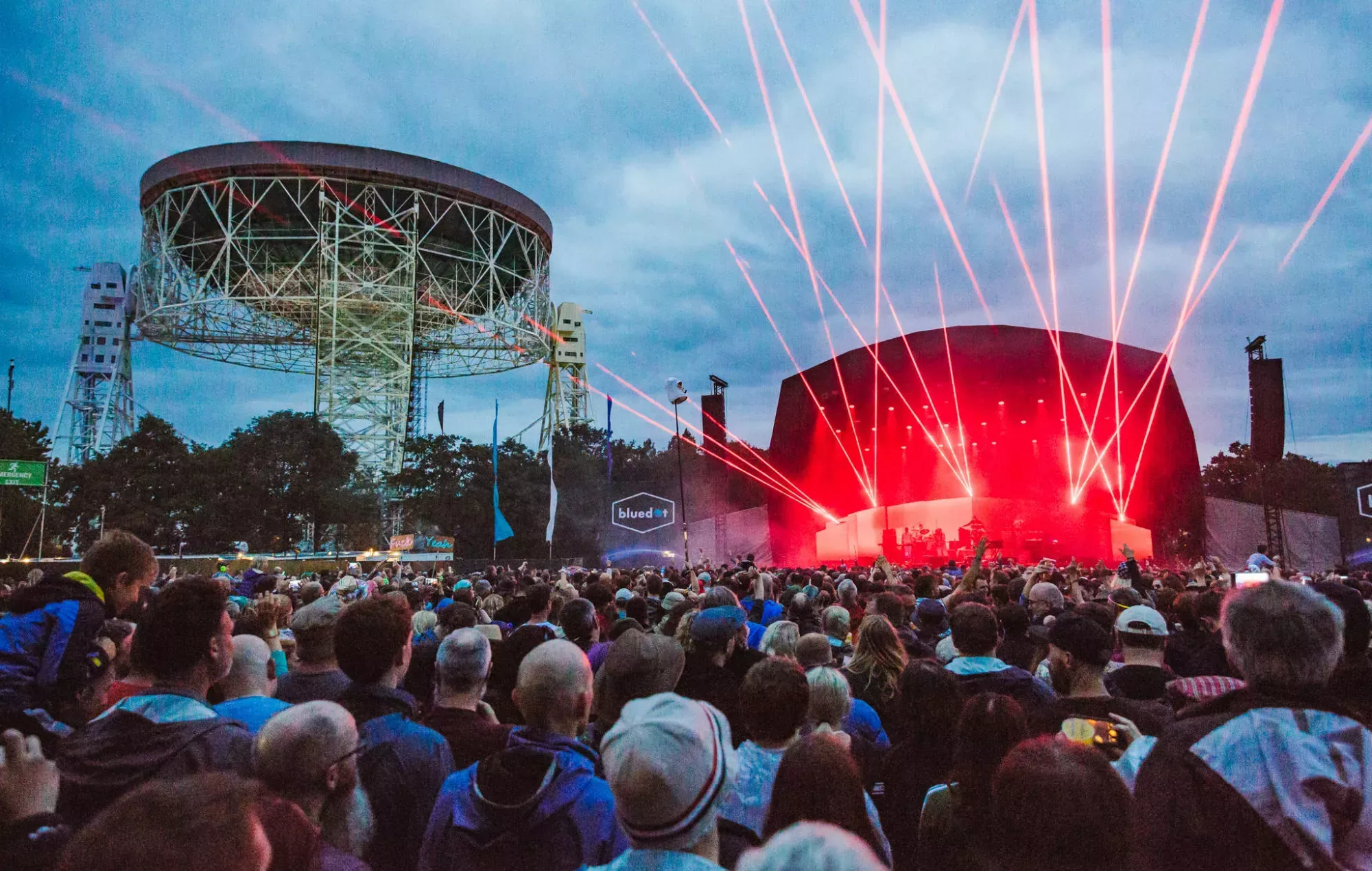 El Festival Bluedot cancela las entradas de la jornada del domingo debido al mal tiempo