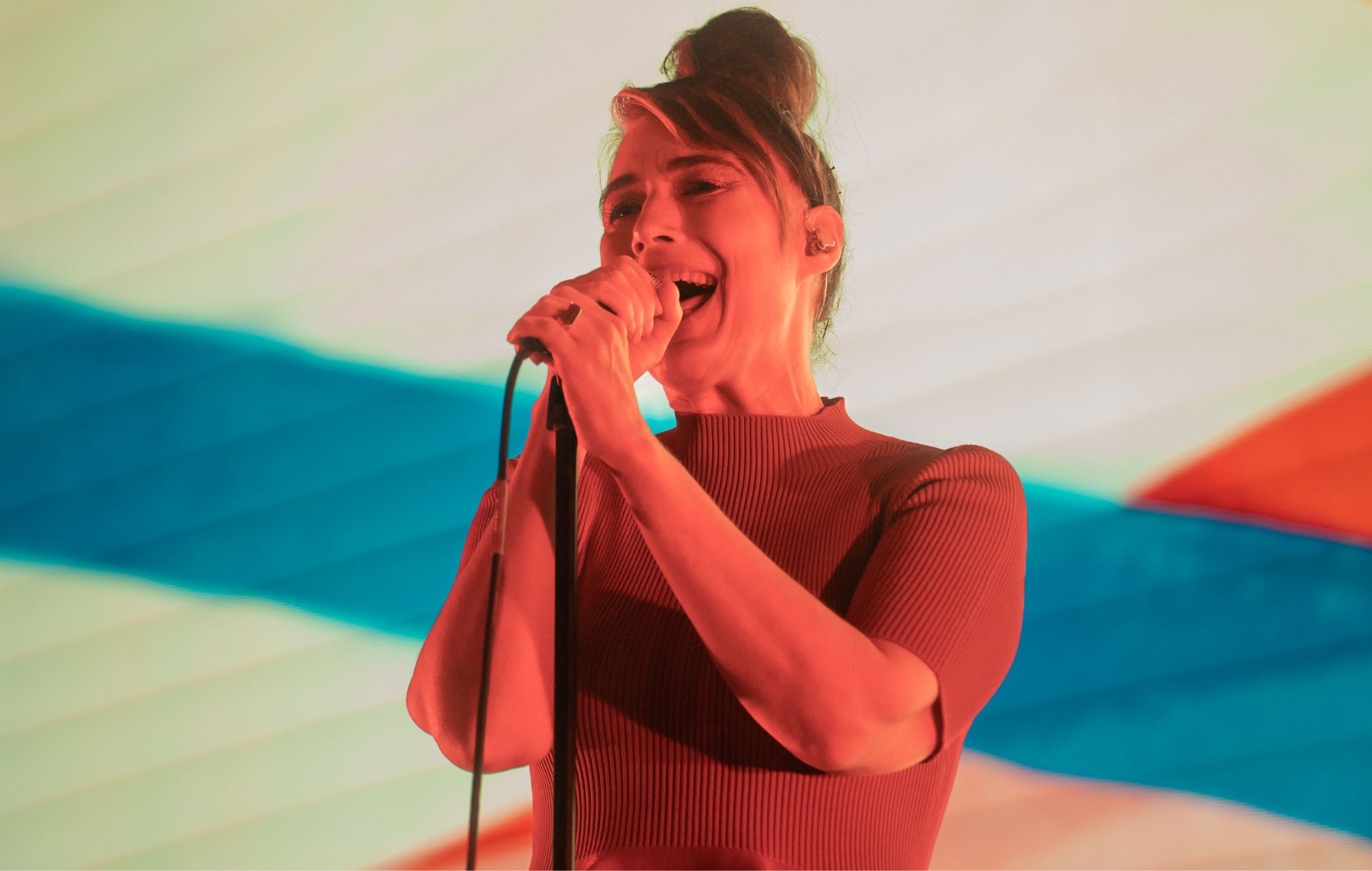 Kathleen Hanna, de Bikini Kill, anuncia sus memorias "Rebel Girl: Mi vida como punk feminista".