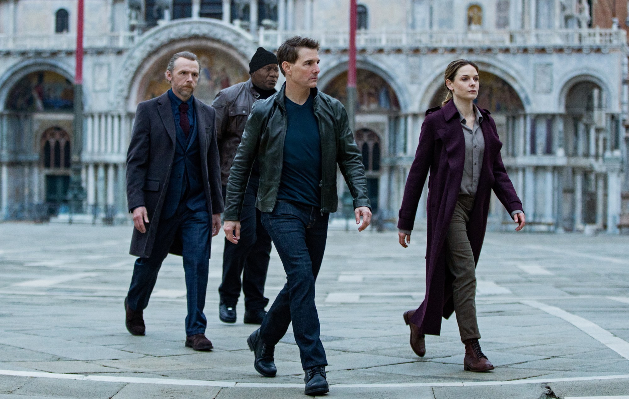 Misión: Imposible' Simon Pegg y Rebecca Ferguson revelan el significado secreto de la canción principal en código Morse