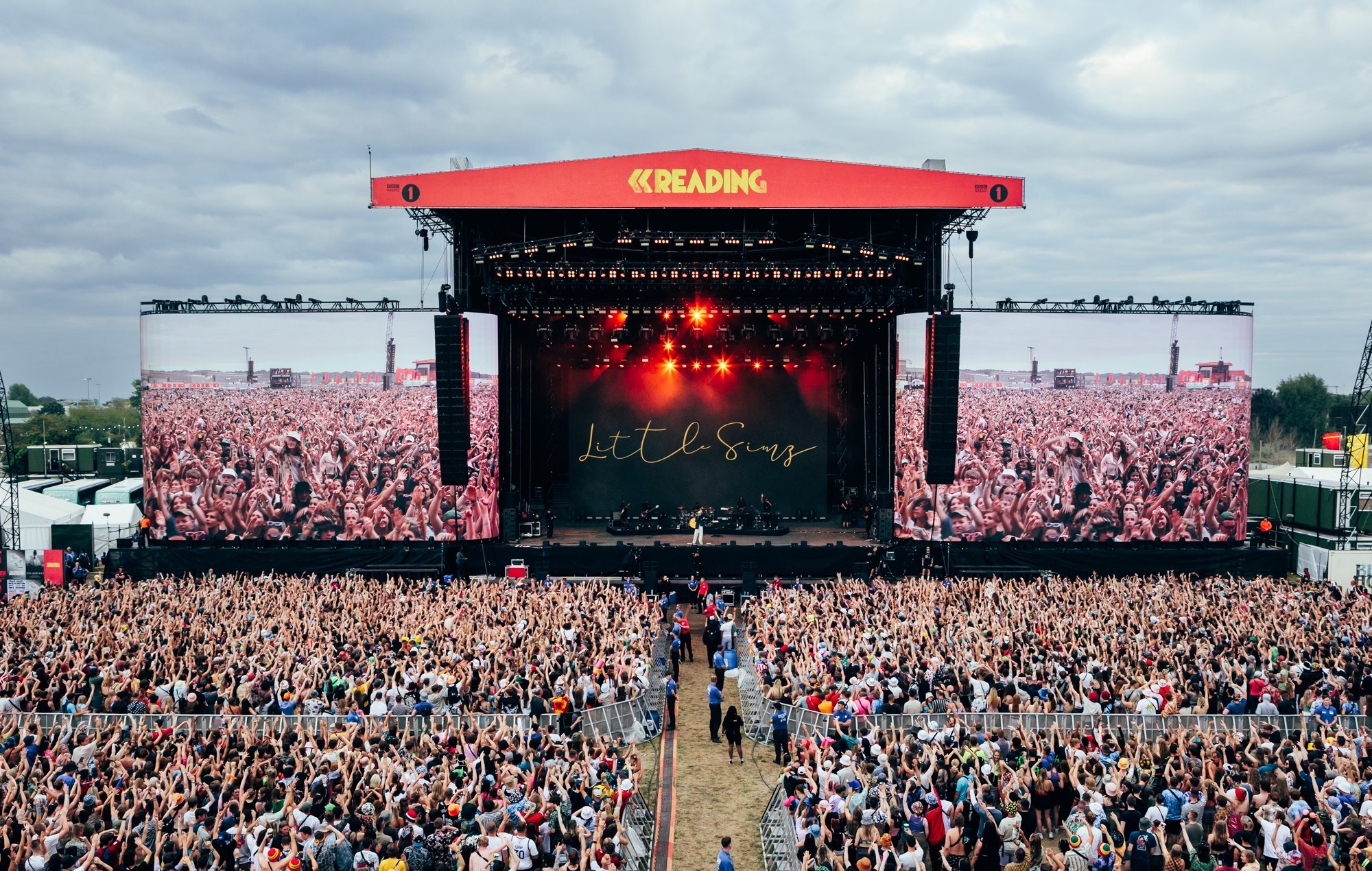 Reading &amp; Leeds 2023 anuncia 27 nombres para el escenario BBC Introducing