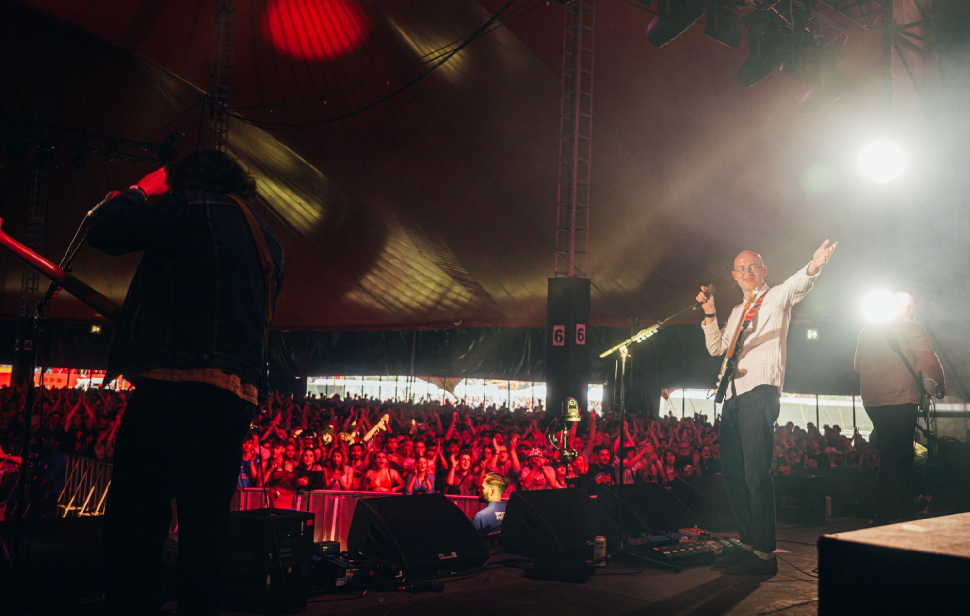 Bombay Bicycle Club arranca el Festival de Reading y Leeds con una actuación sorpresa