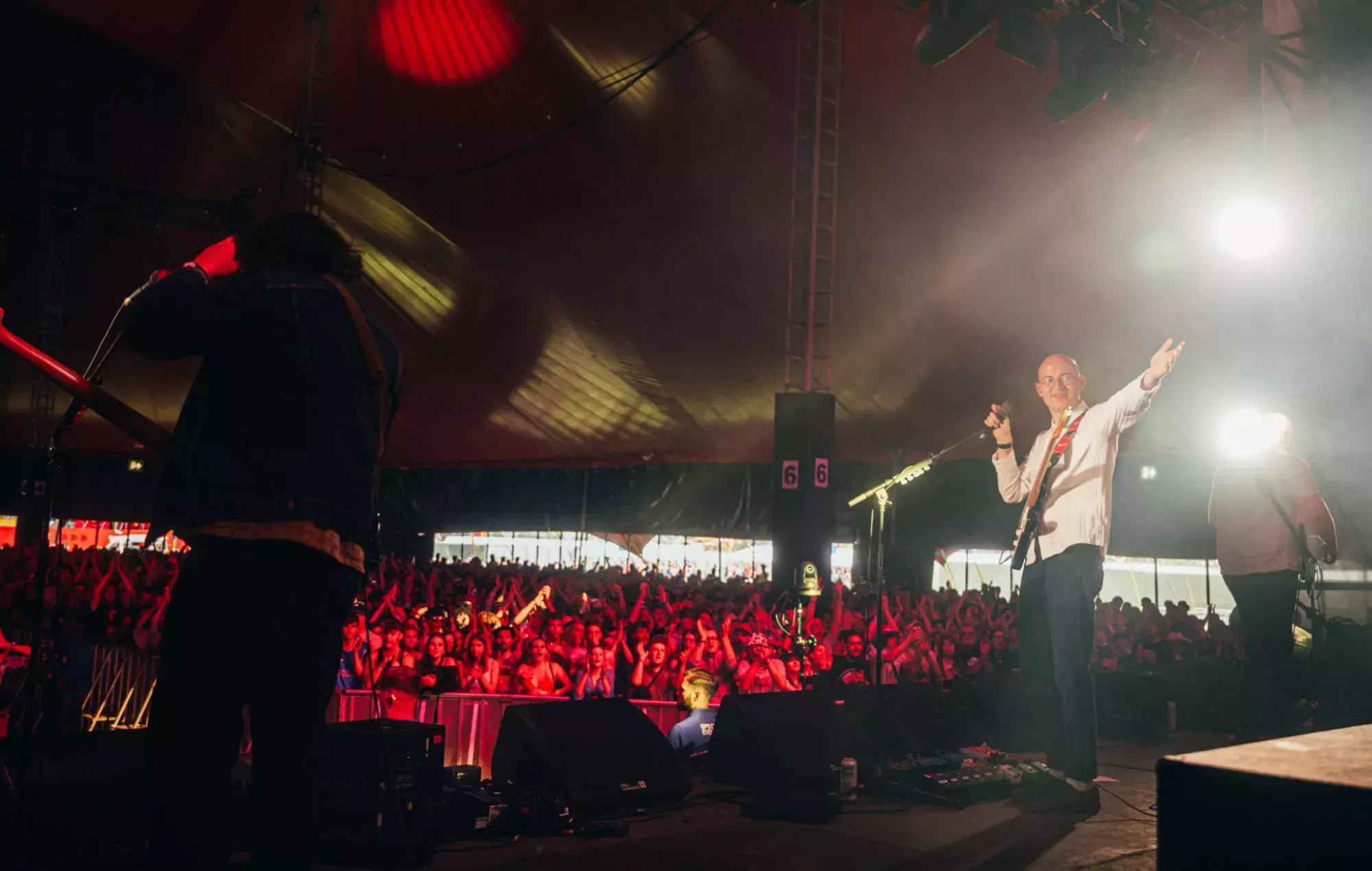 Bombay Bicycle Club arranca el Festival de Reading y Leeds con una actuación sorpresa