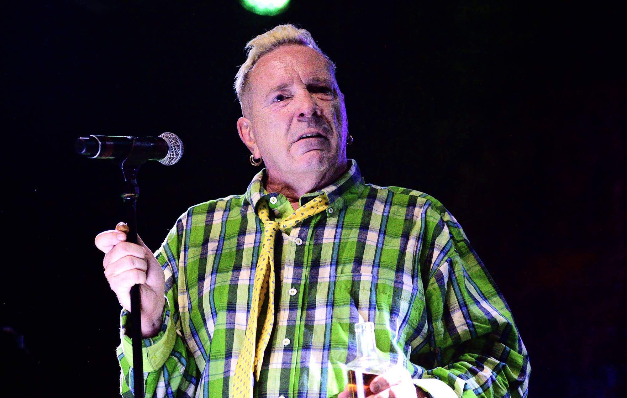 John Lydon dice que tiene un acosador que dice ser su hija